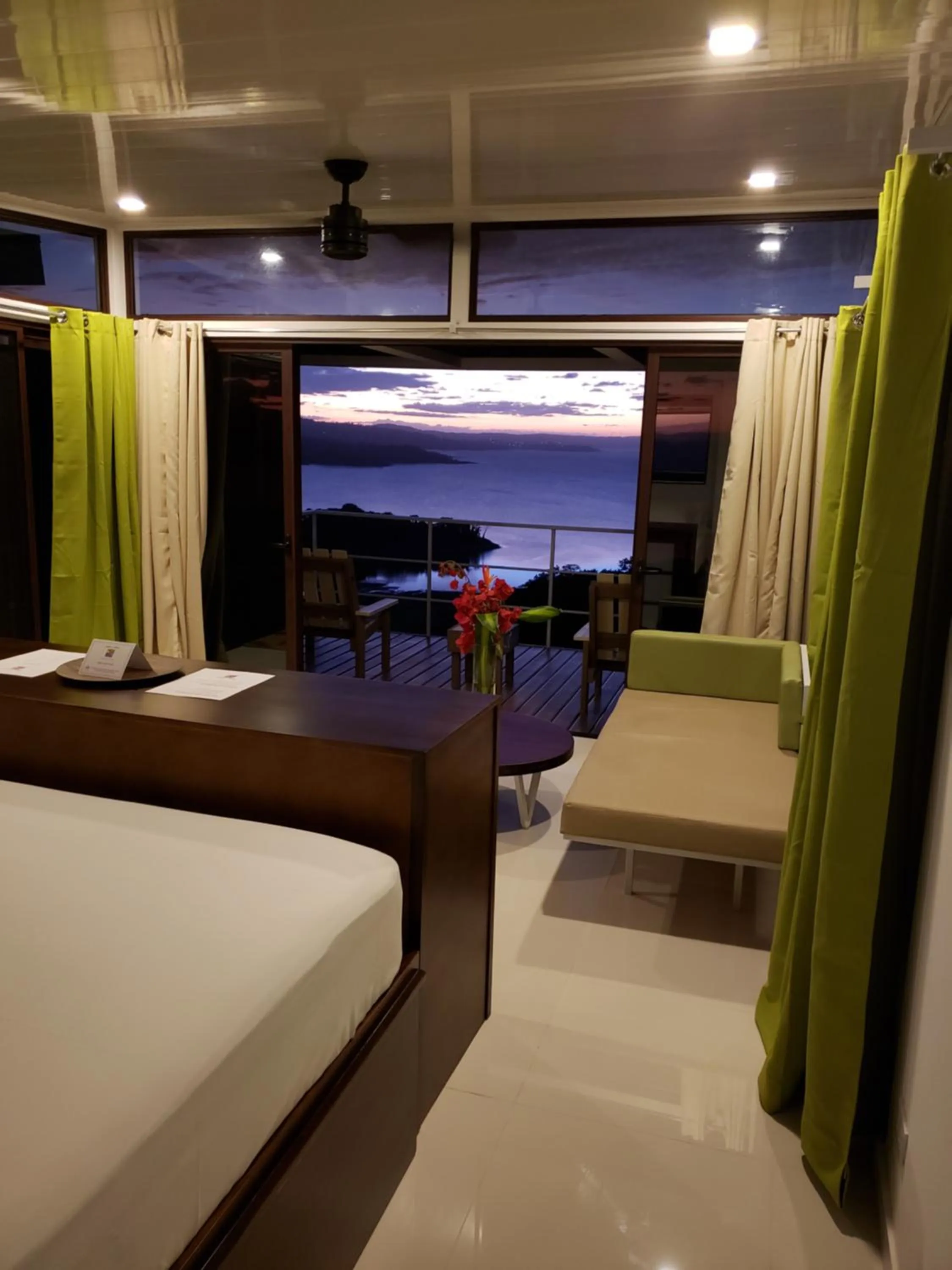 Bed in Hotel Laguna Arenal