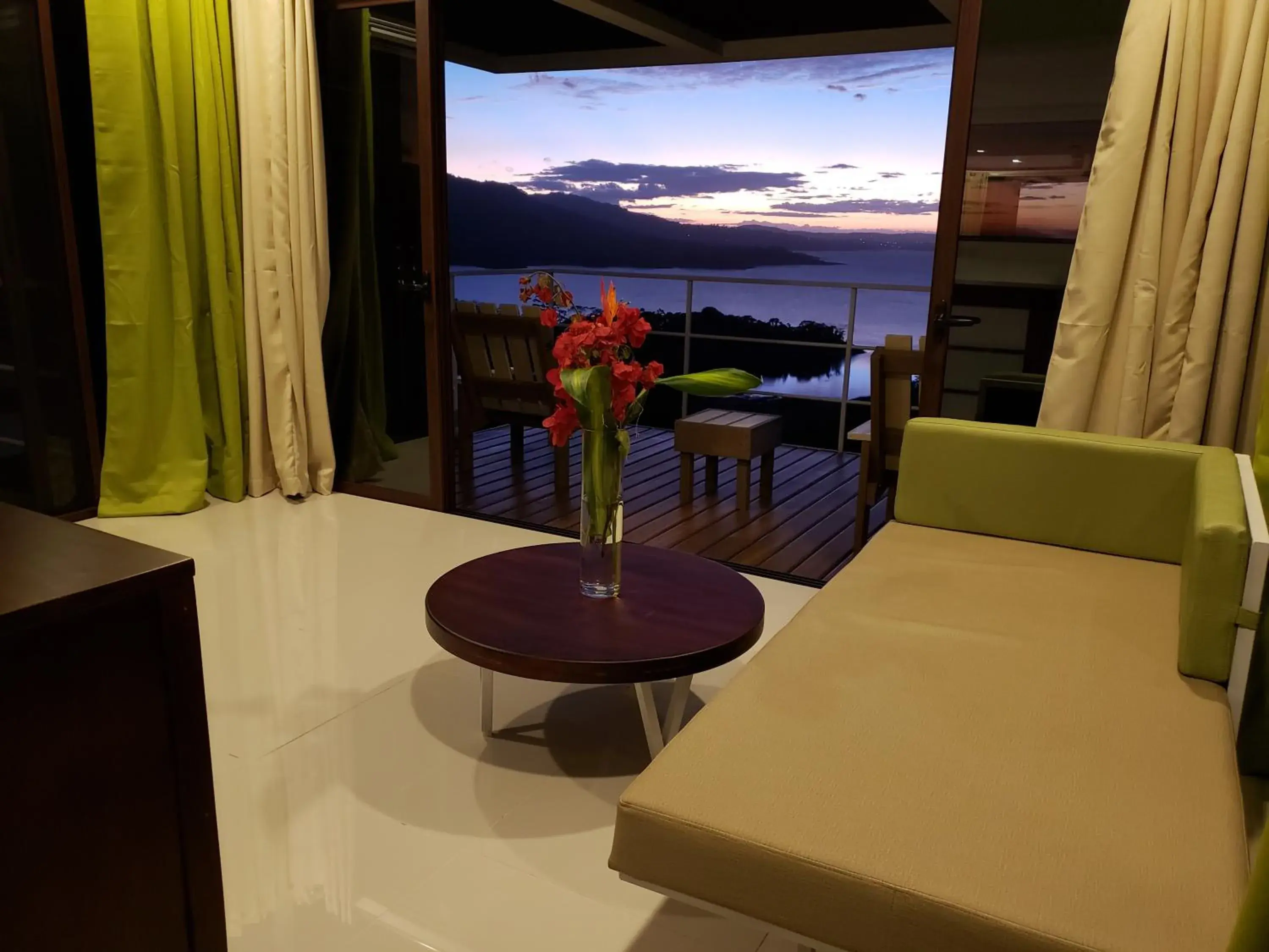 Studio with Lake View in Hotel Laguna Arenal Studio with Lake View in Hotel Laguna Arenal