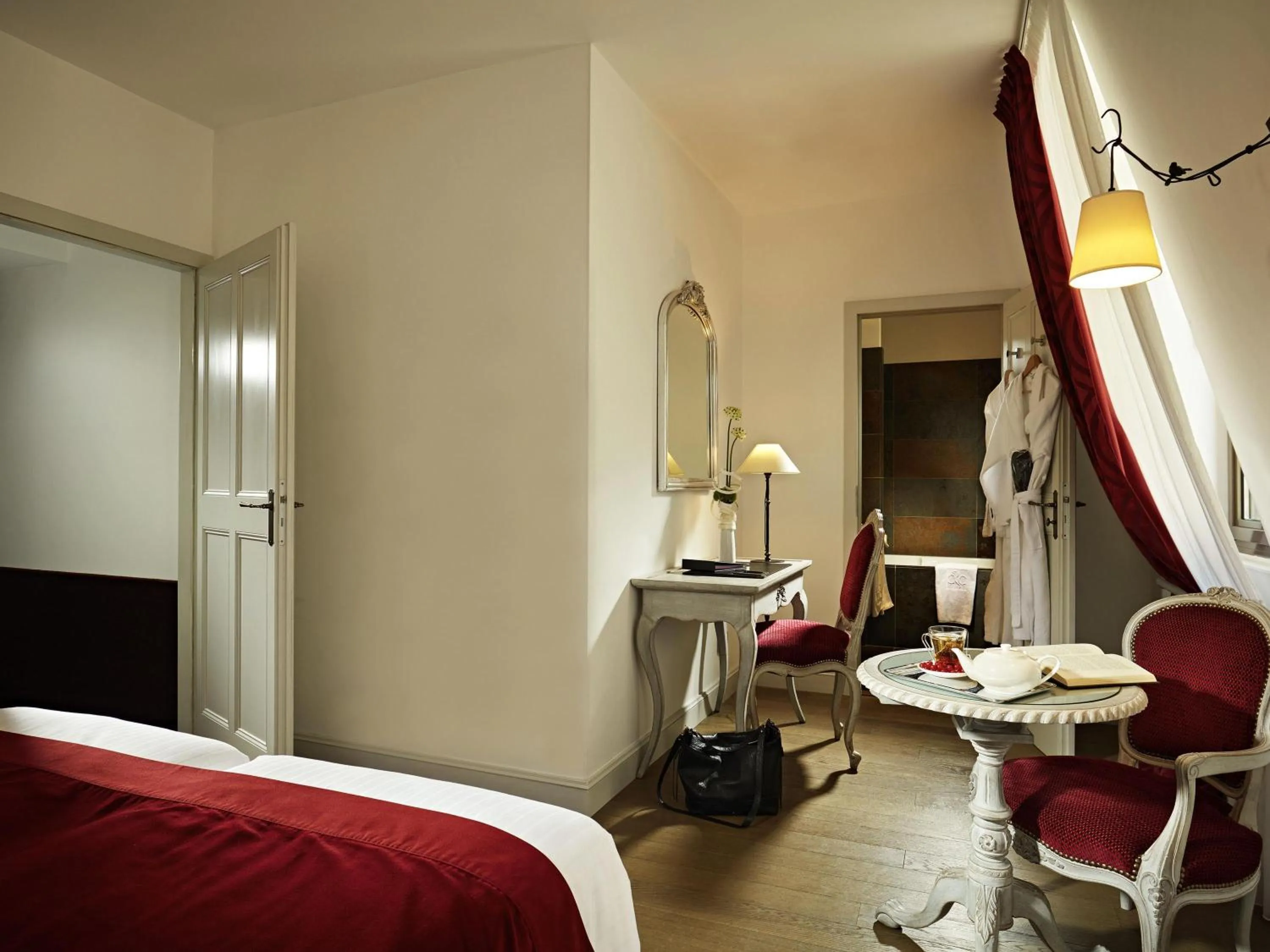 Bedroom, Bed in Cour du Corbeau Hotel Strasbourg - MGallery Collection
