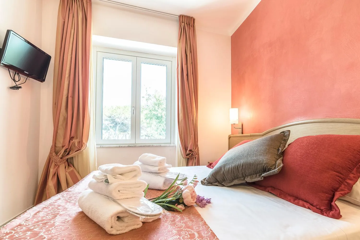 Bedroom in Hotel Tenda Rossa