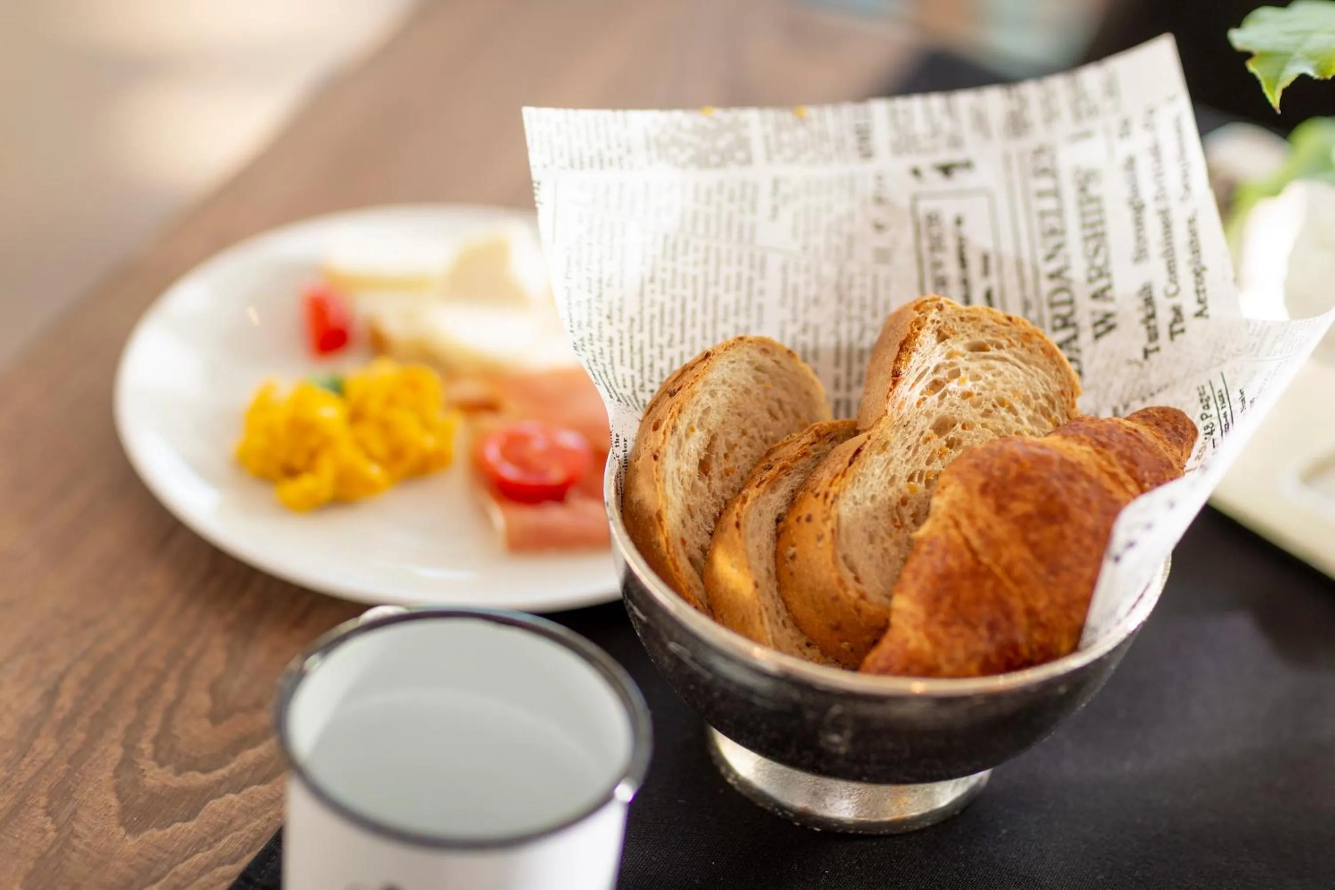 Food and drinks in Little Hotel