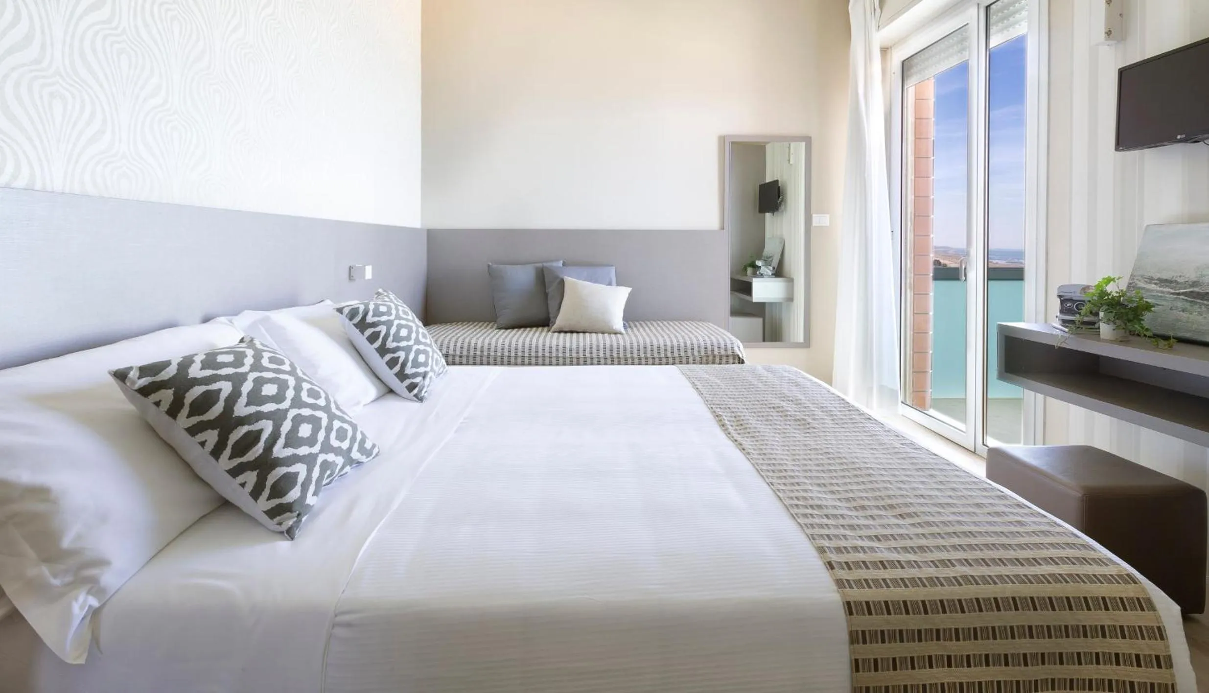 Photo of the whole room, Bed in Little Hotel