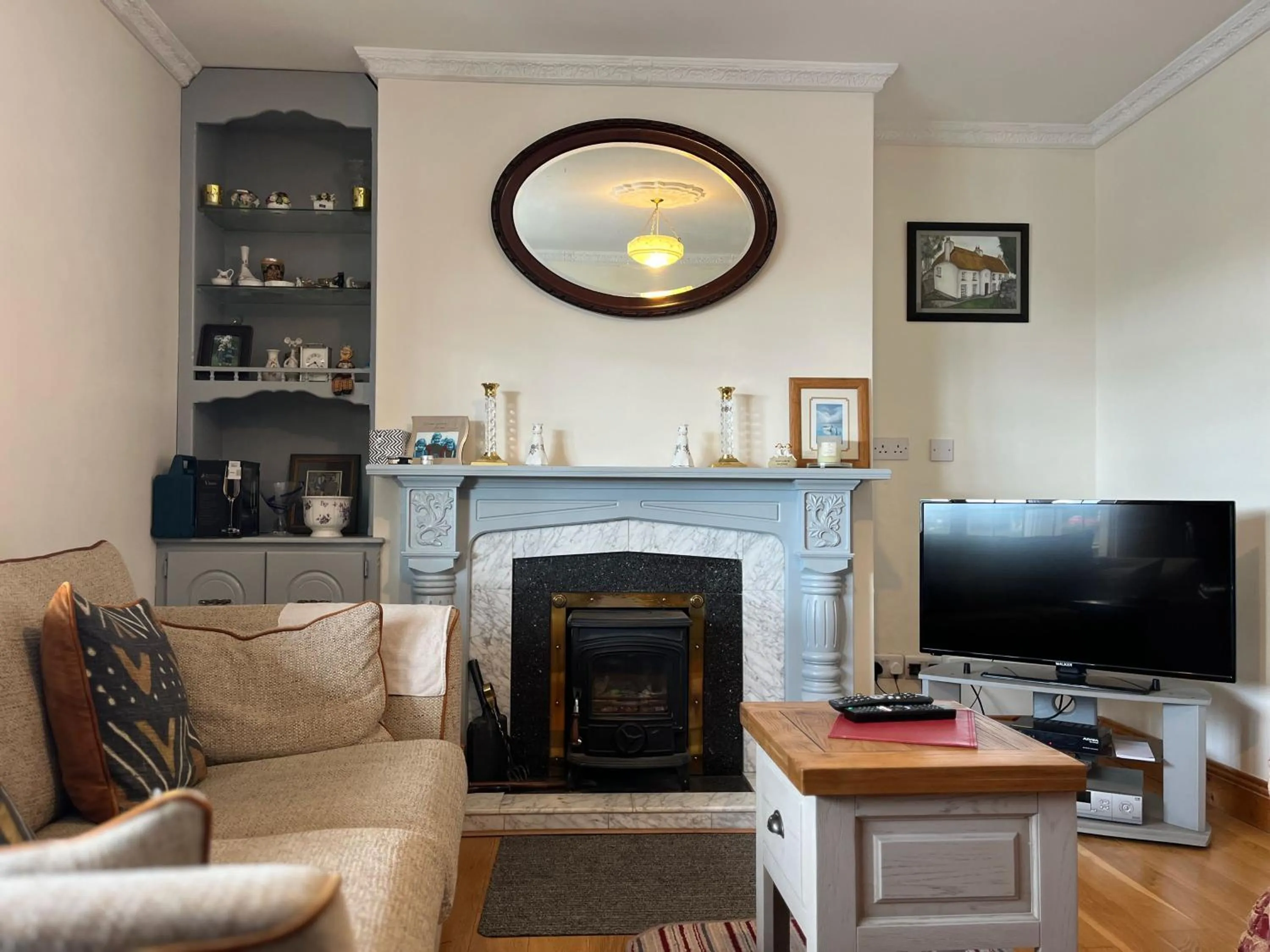 Communal lounge/ TV room in Breagagh View B&B