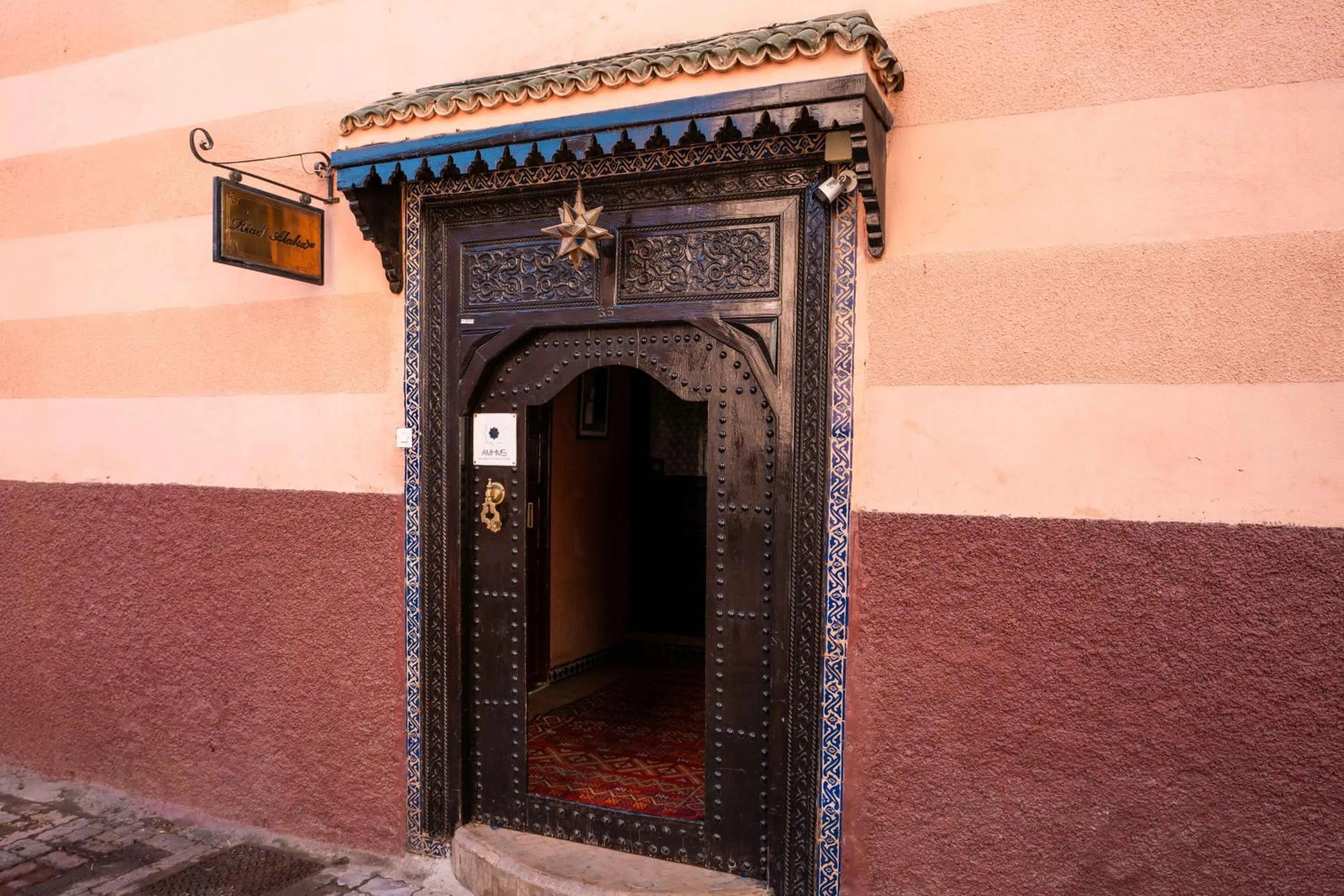 Facade/entrance in Riad Alaka