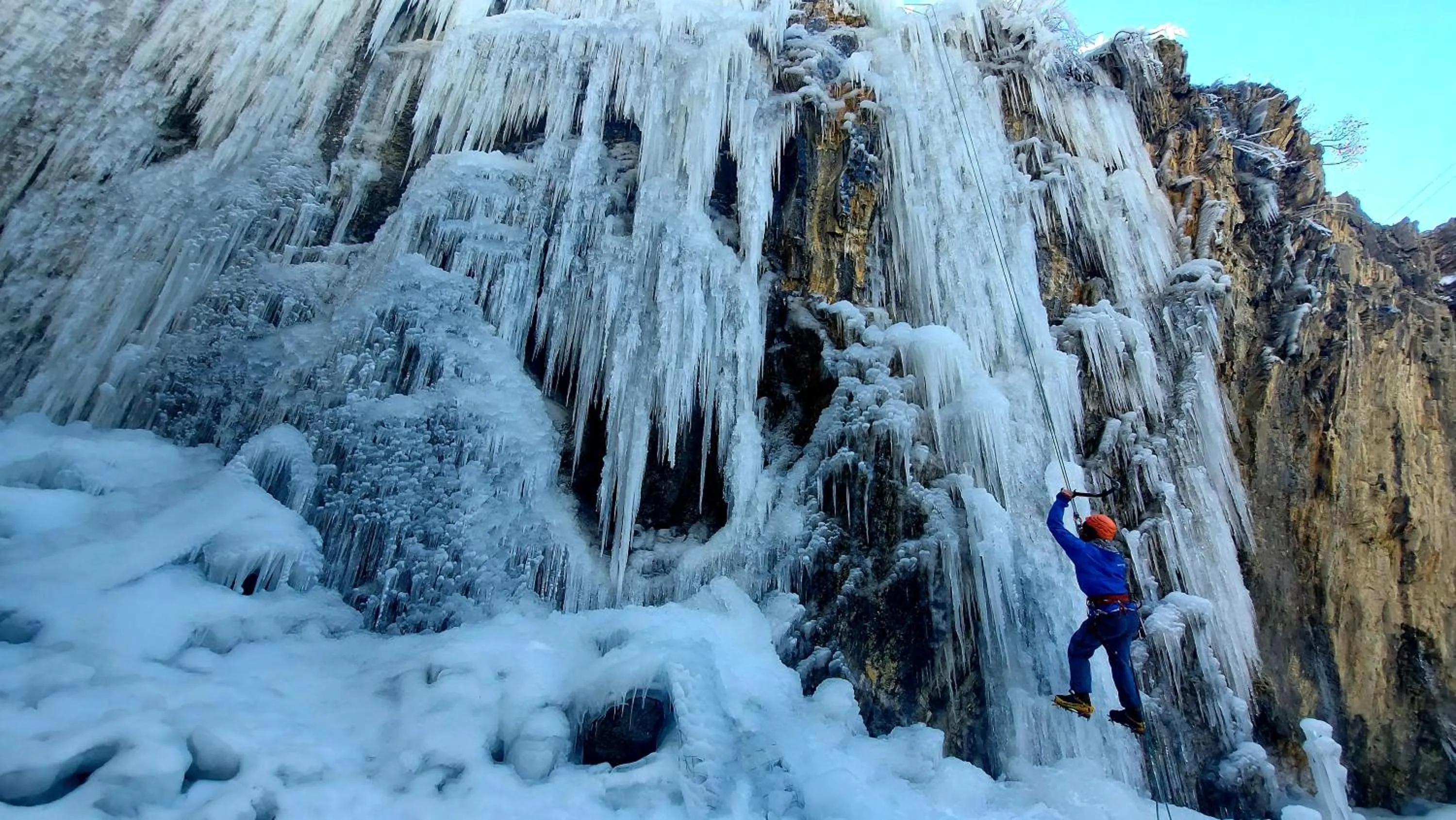 Natural landscape in Hôtel Restaurant Gîtes Les 5 Saisons
