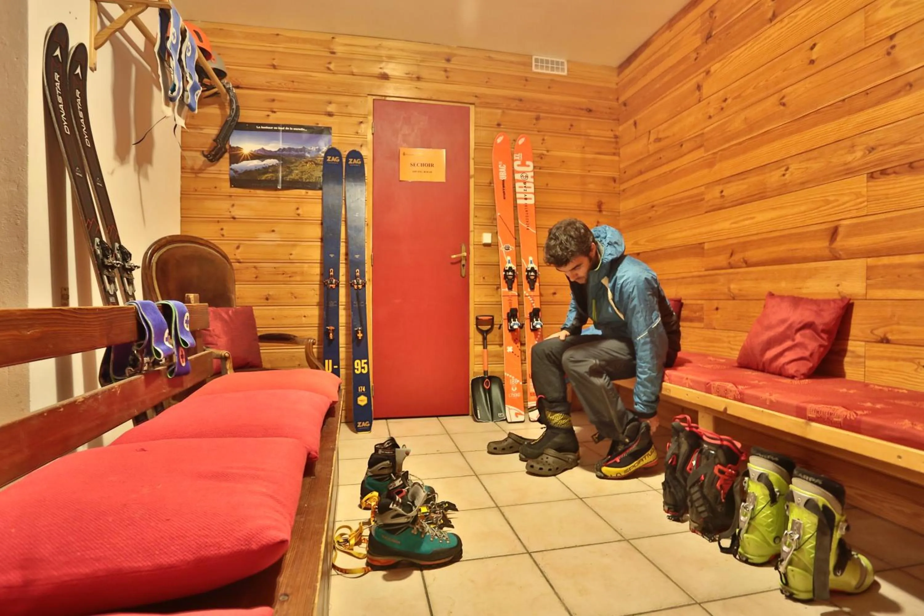 Winter in Hôtel Restaurant Gîtes Les 5 Saisons