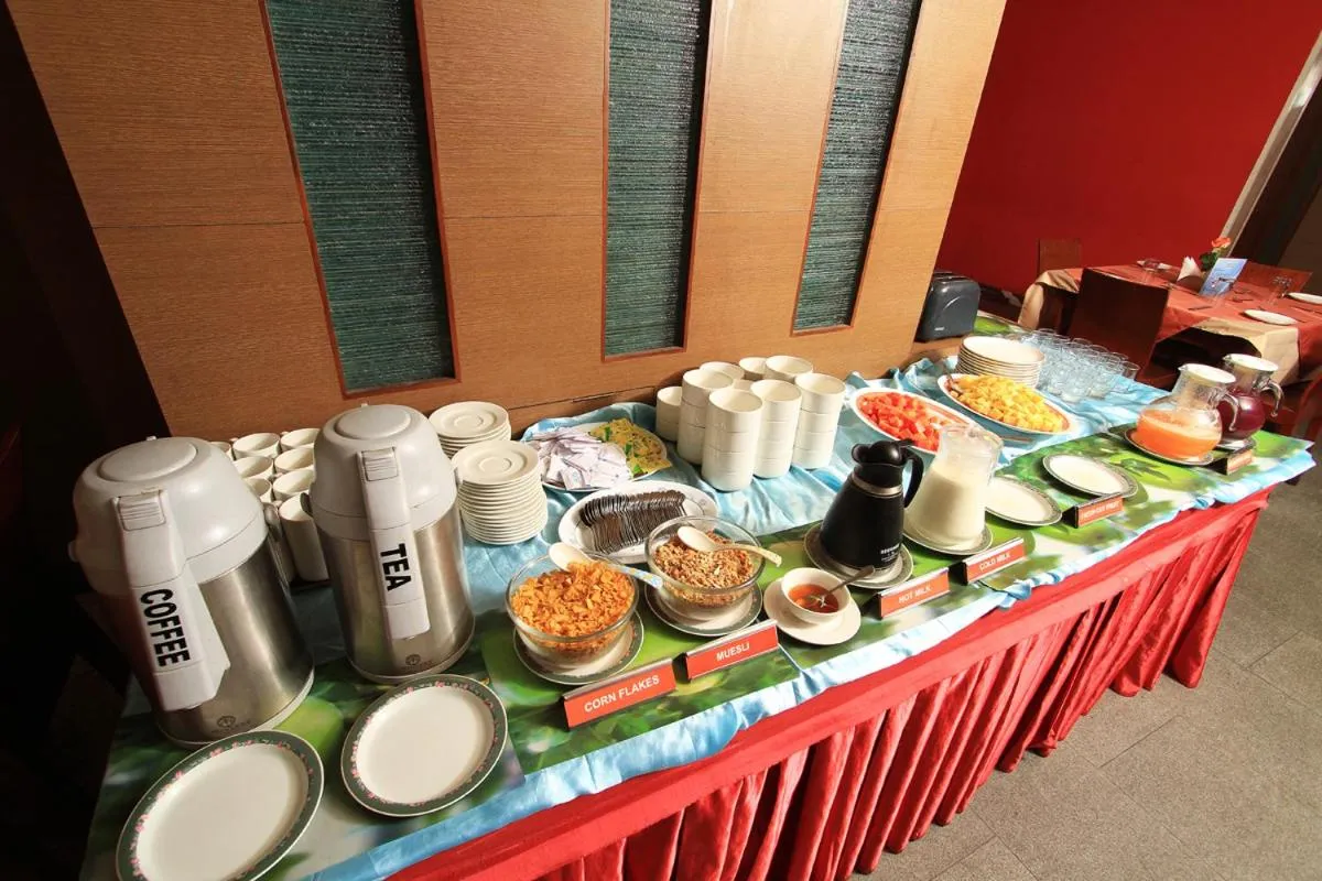 Buffet breakfast in Parijatha Gateway