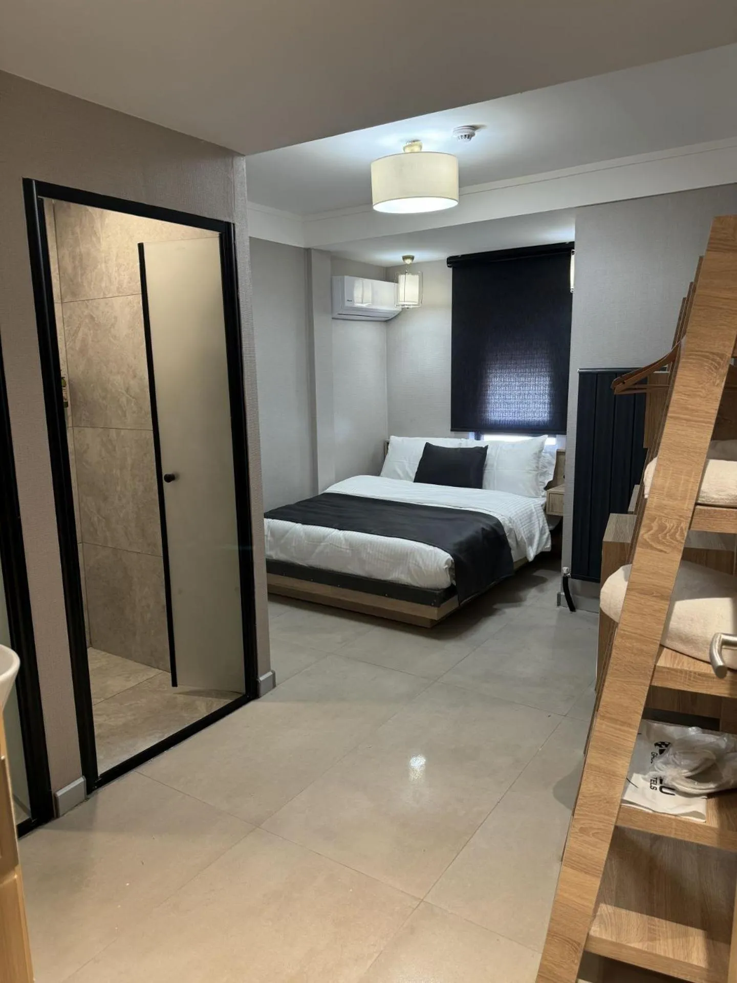 Photo of the whole room, Bed in Utkubey Hotel