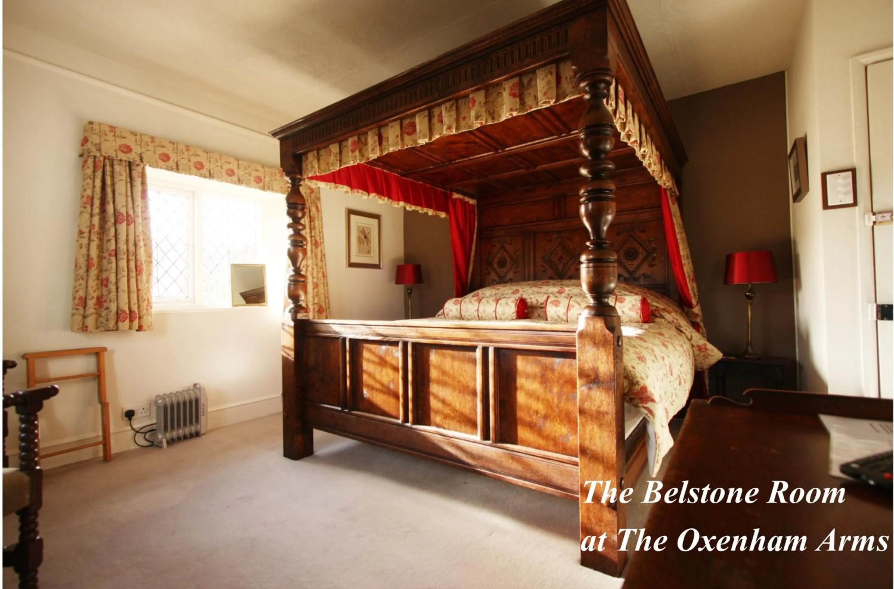 Bed in The Oxenham Arms Hotel Devon
