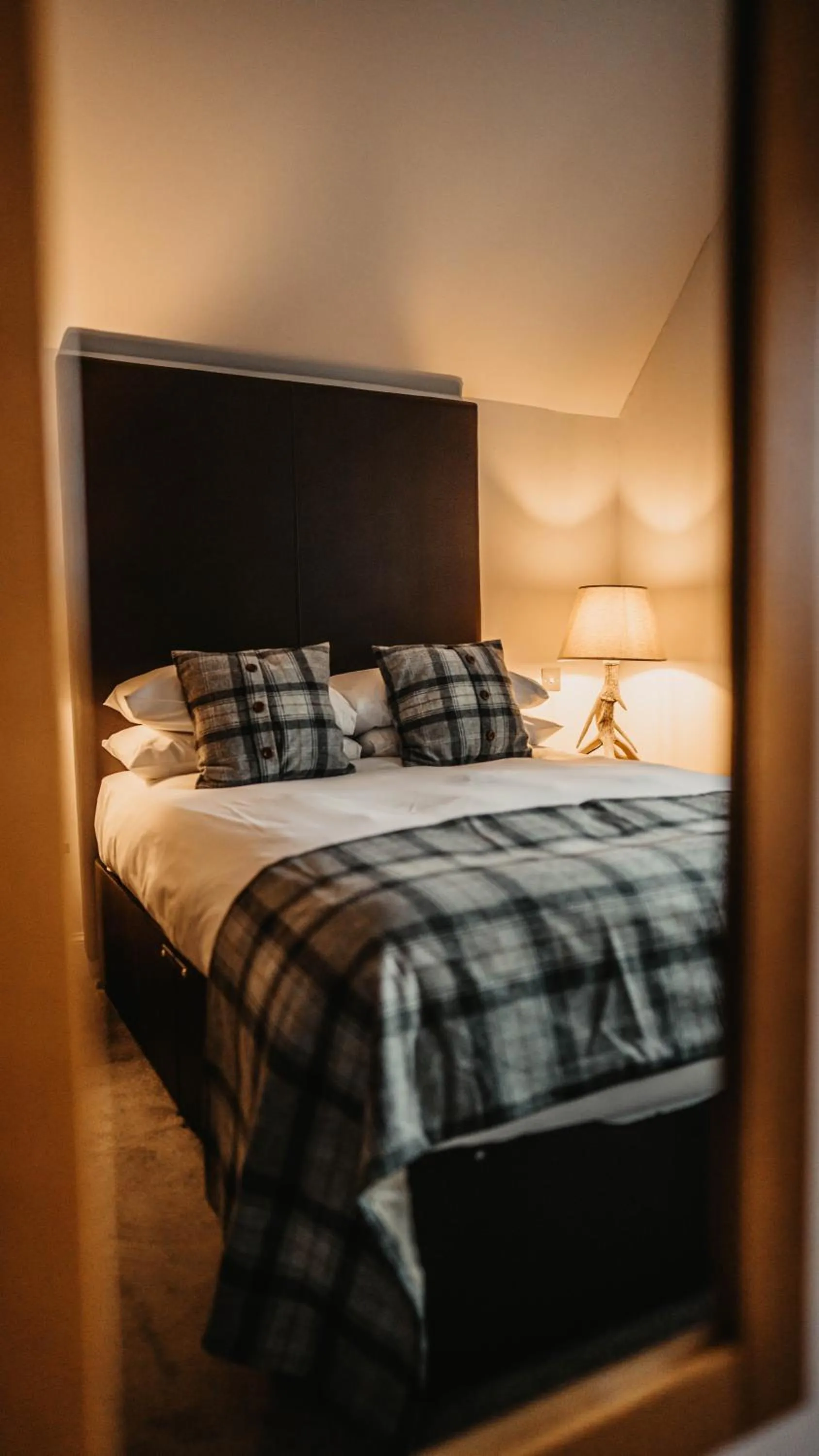 Bed in Broadford Hotel