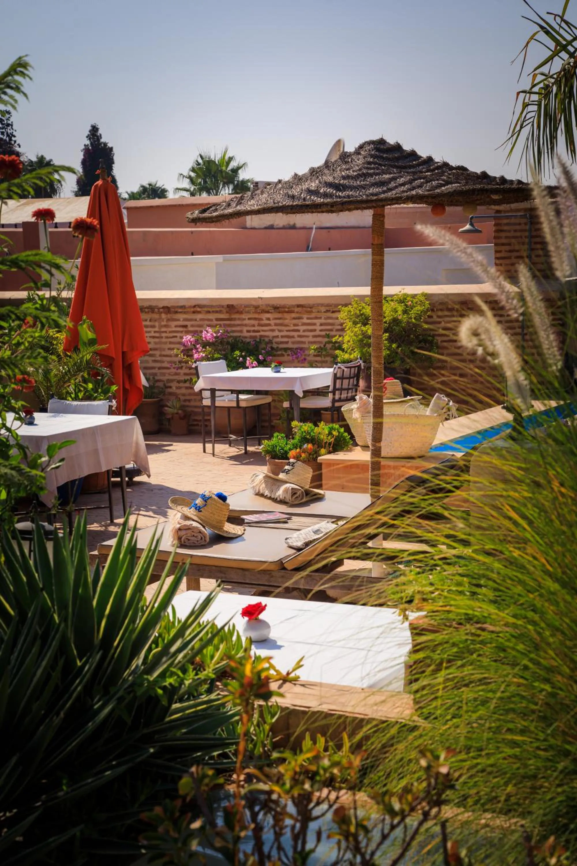 Swimming pool in Riad Hizad