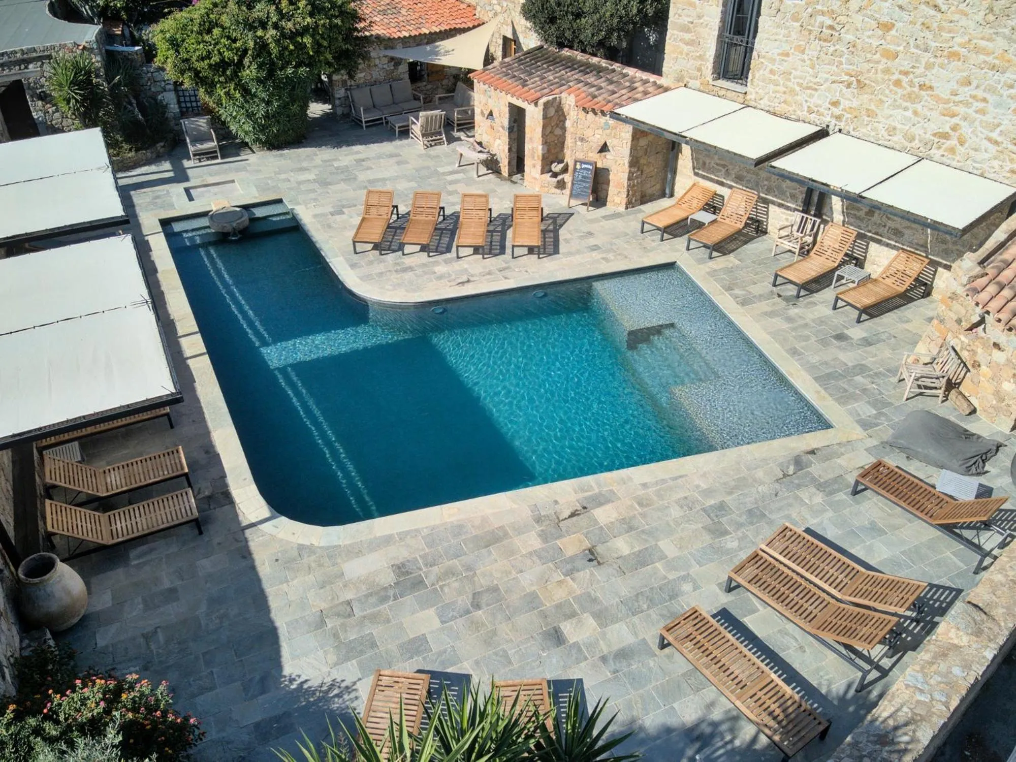 Patio in Hôtel Casa Rossa & Spa