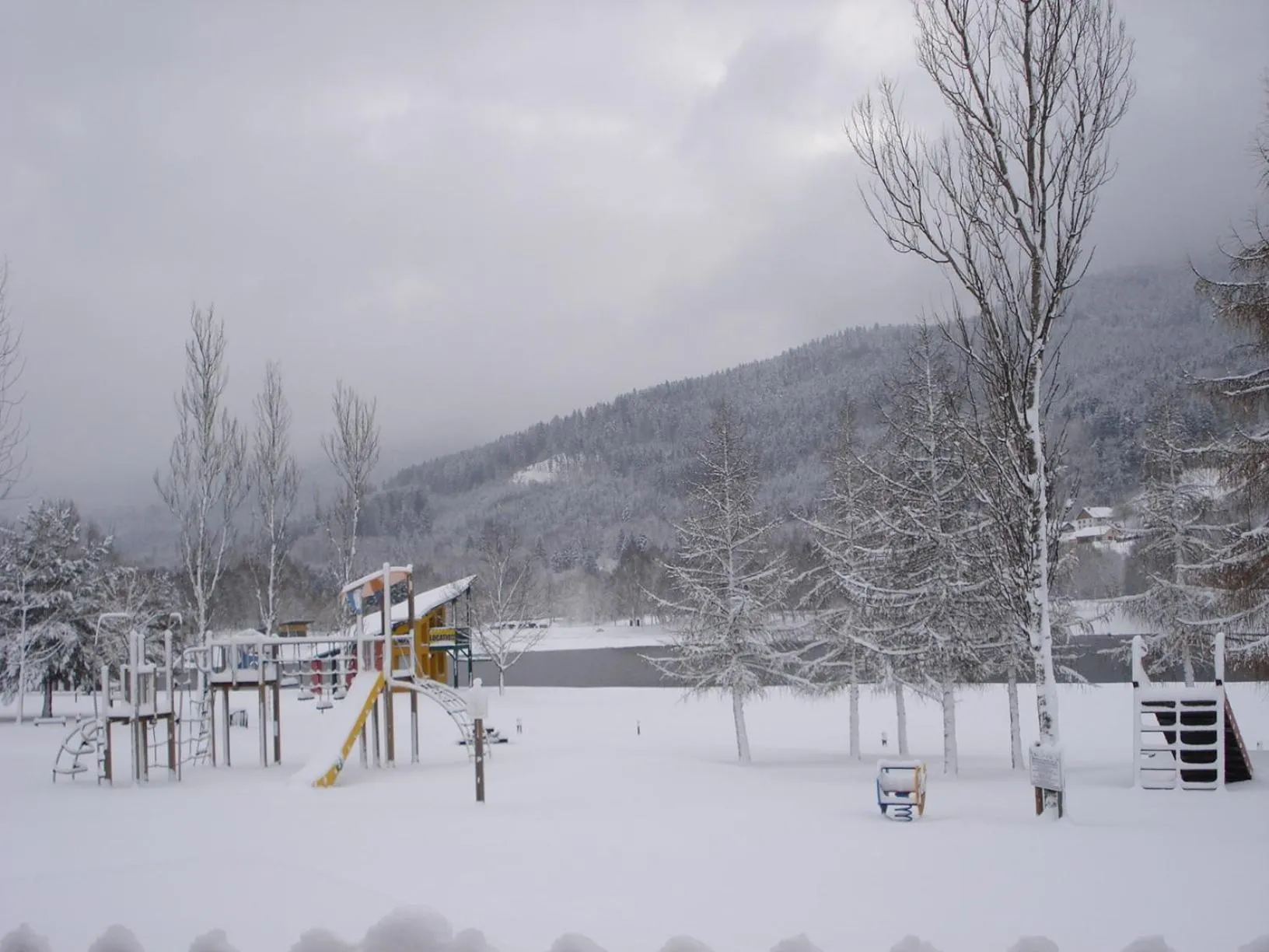 Winter in Camping Base de Loisirs du Lac de la Moselotte