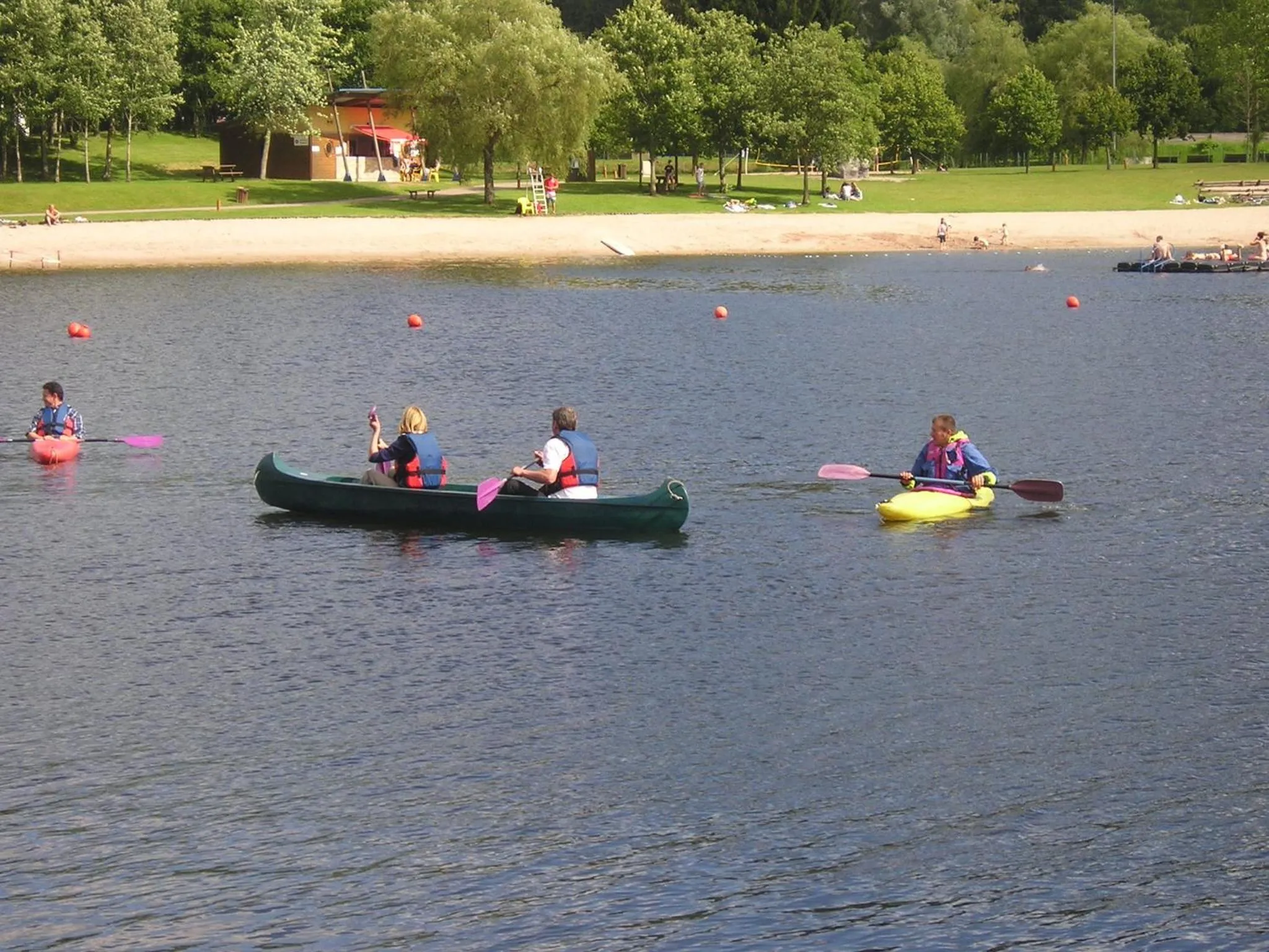 Canoeing in Camping Base de Loisirs du Lac de la Moselotte