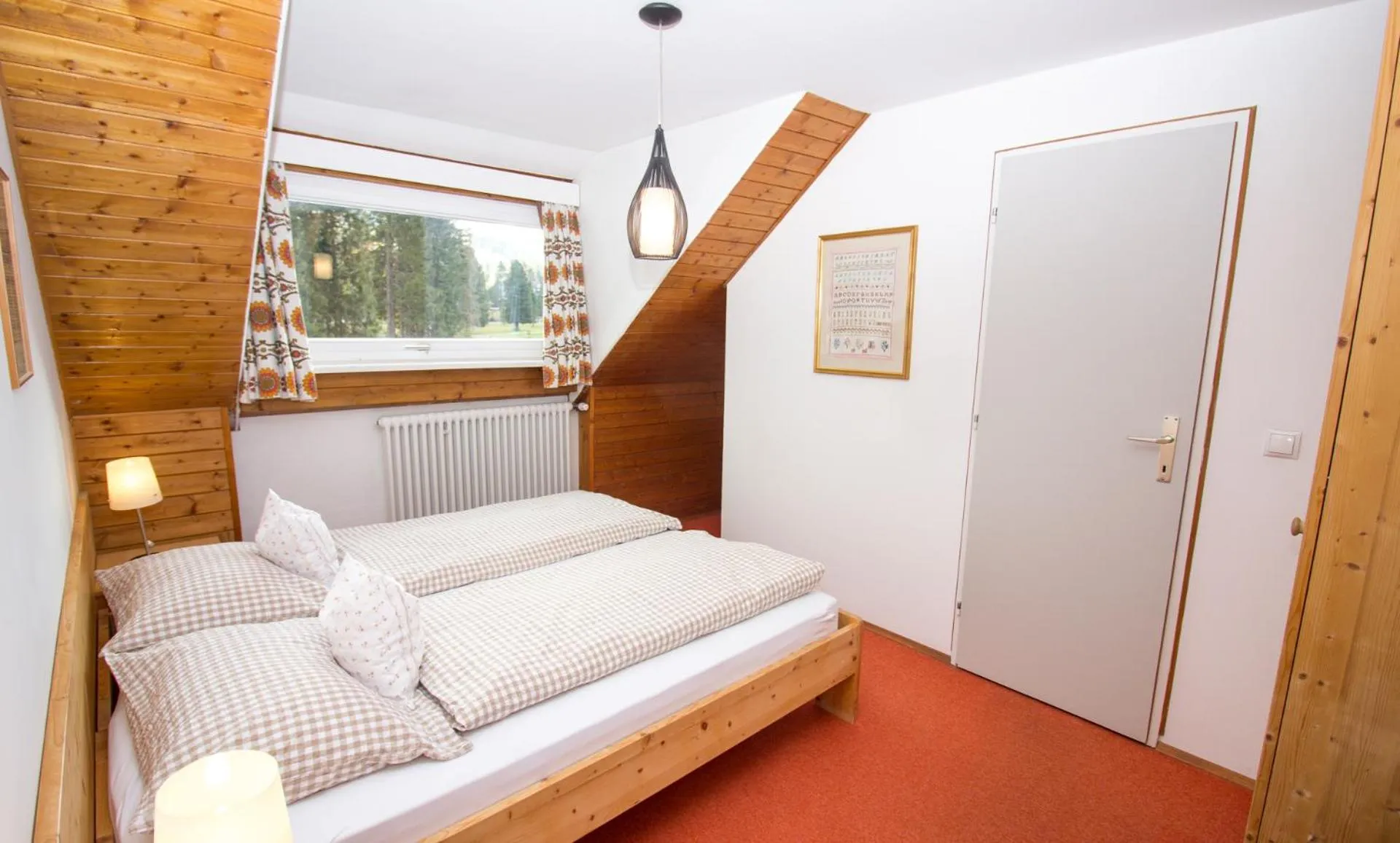 Bedroom, Bed in Residence Chris Appart