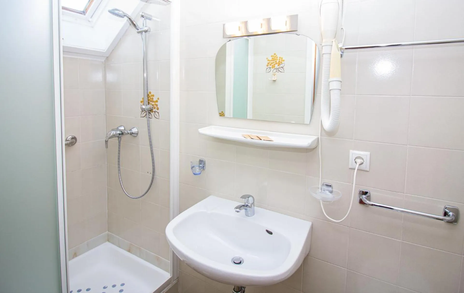 Shower in Residence Chris Appart