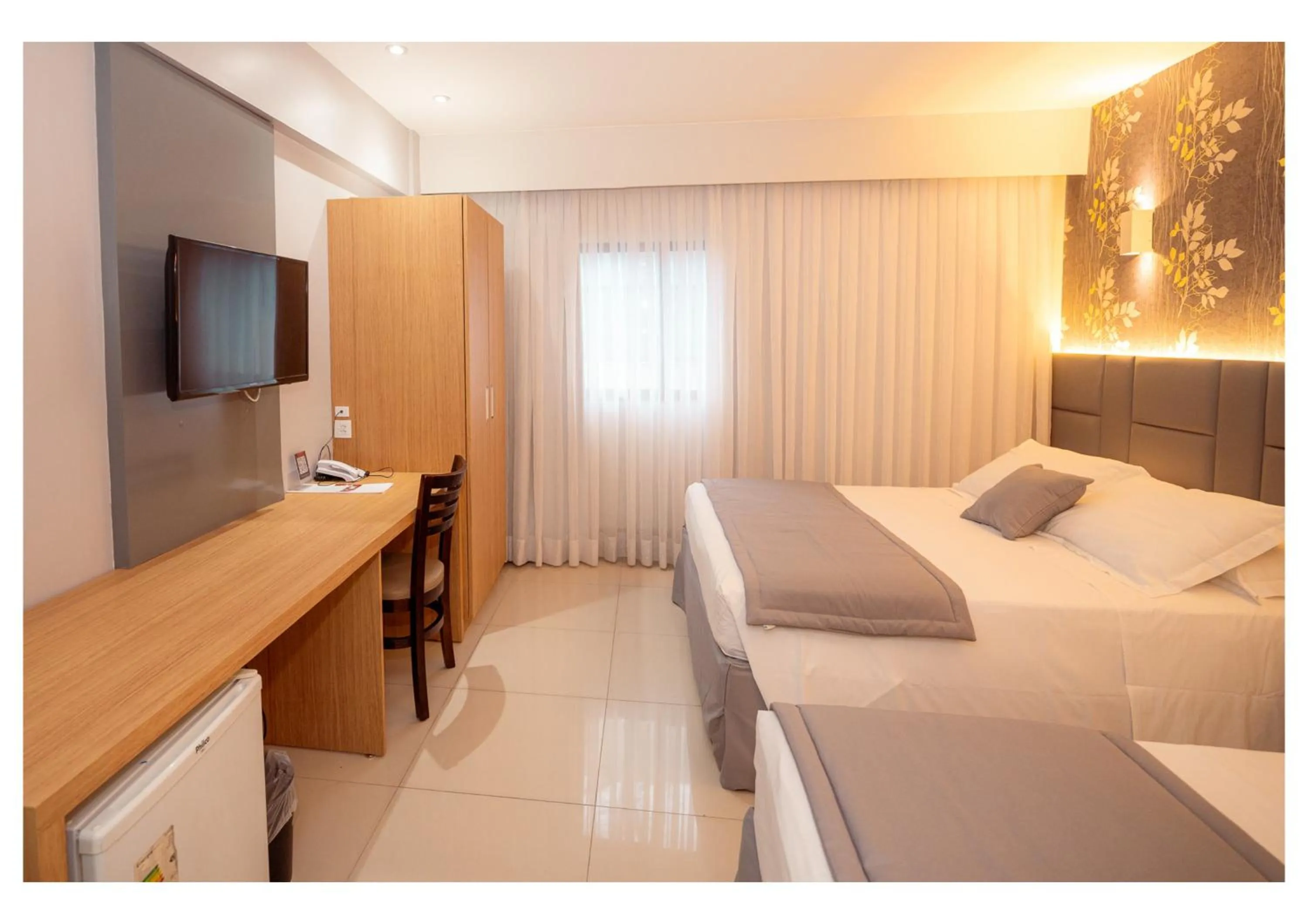 Bedroom, Bed in Hotel Girassol Plaza