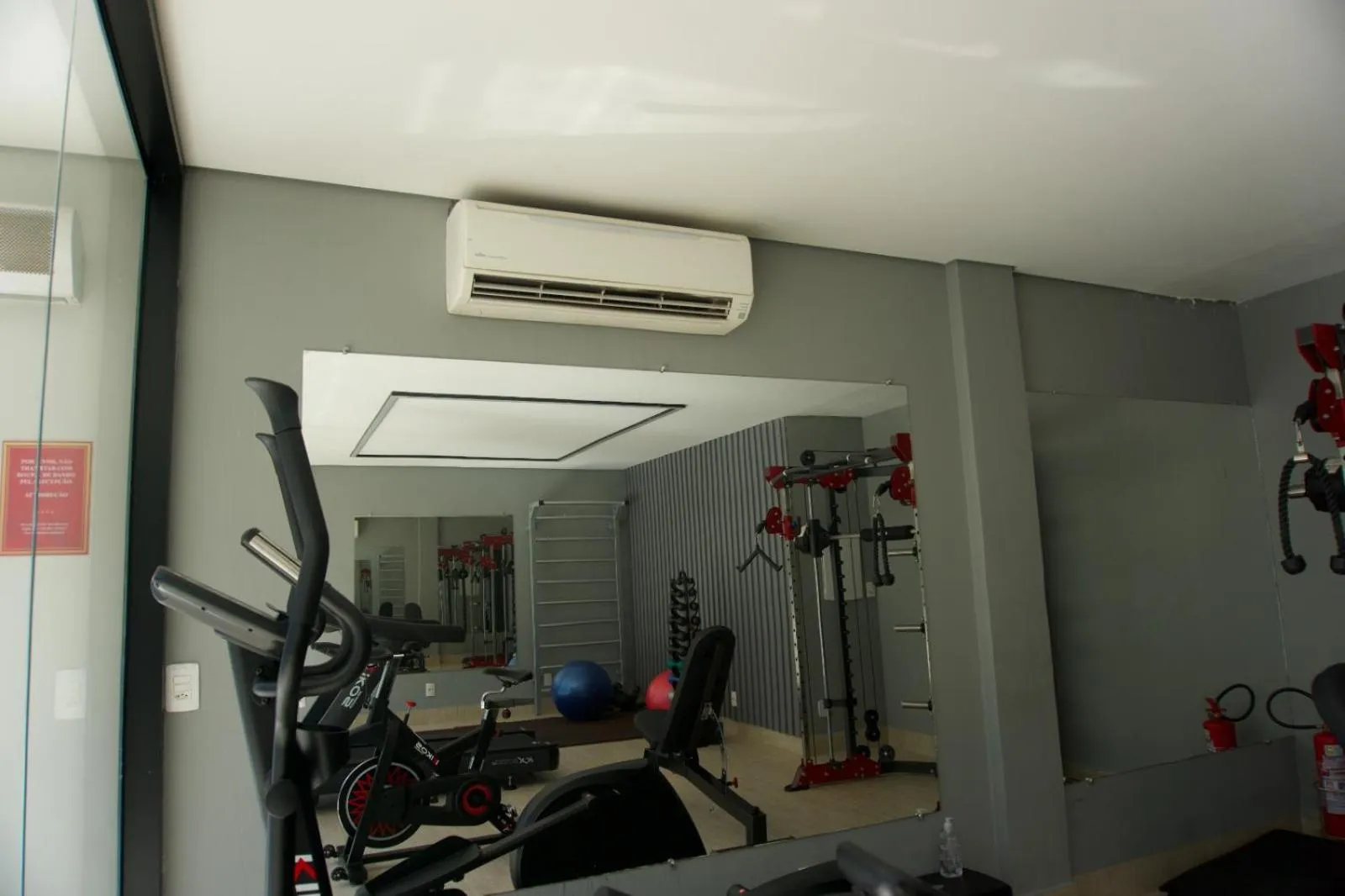 Fitness centre/facilities in Hotel Girassol Plaza