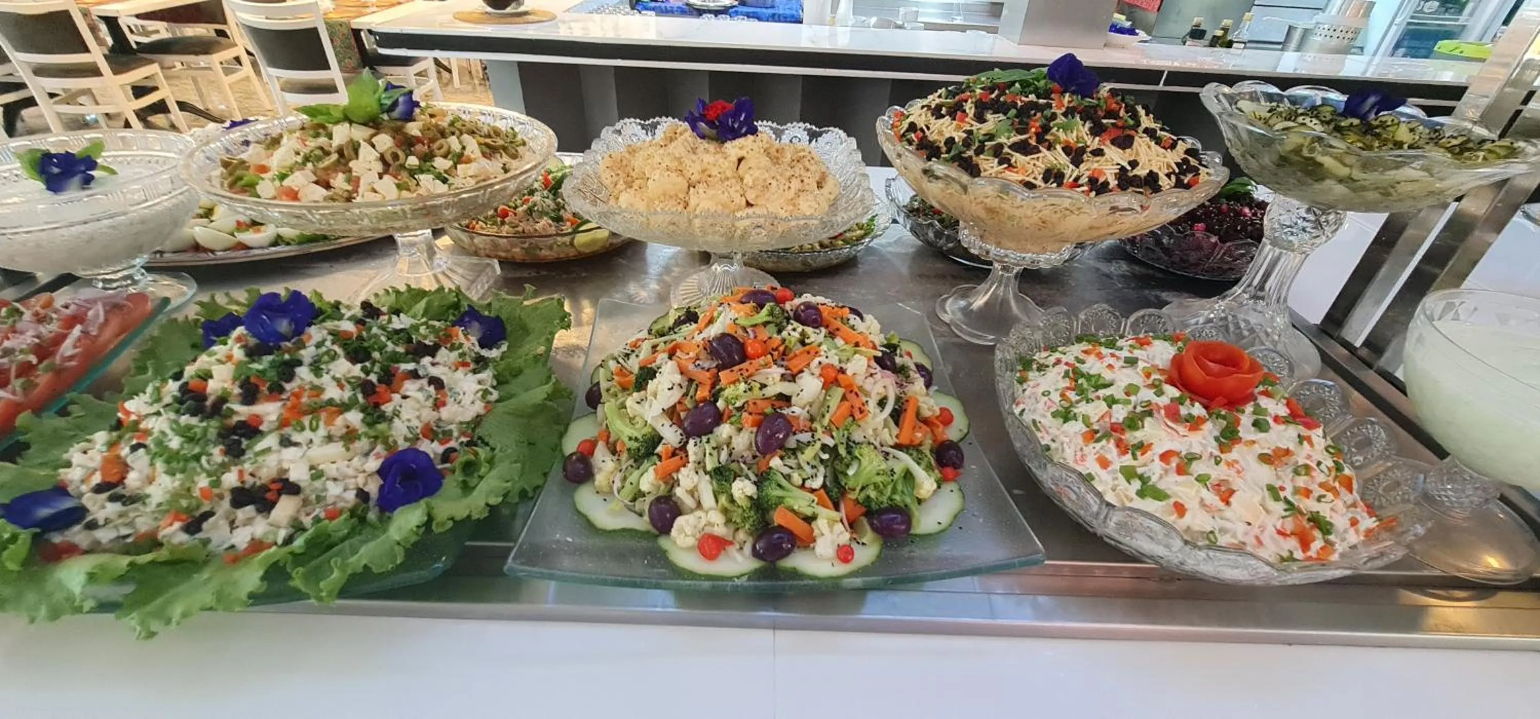 Restaurant/places to eat in Hotel Girassol Plaza