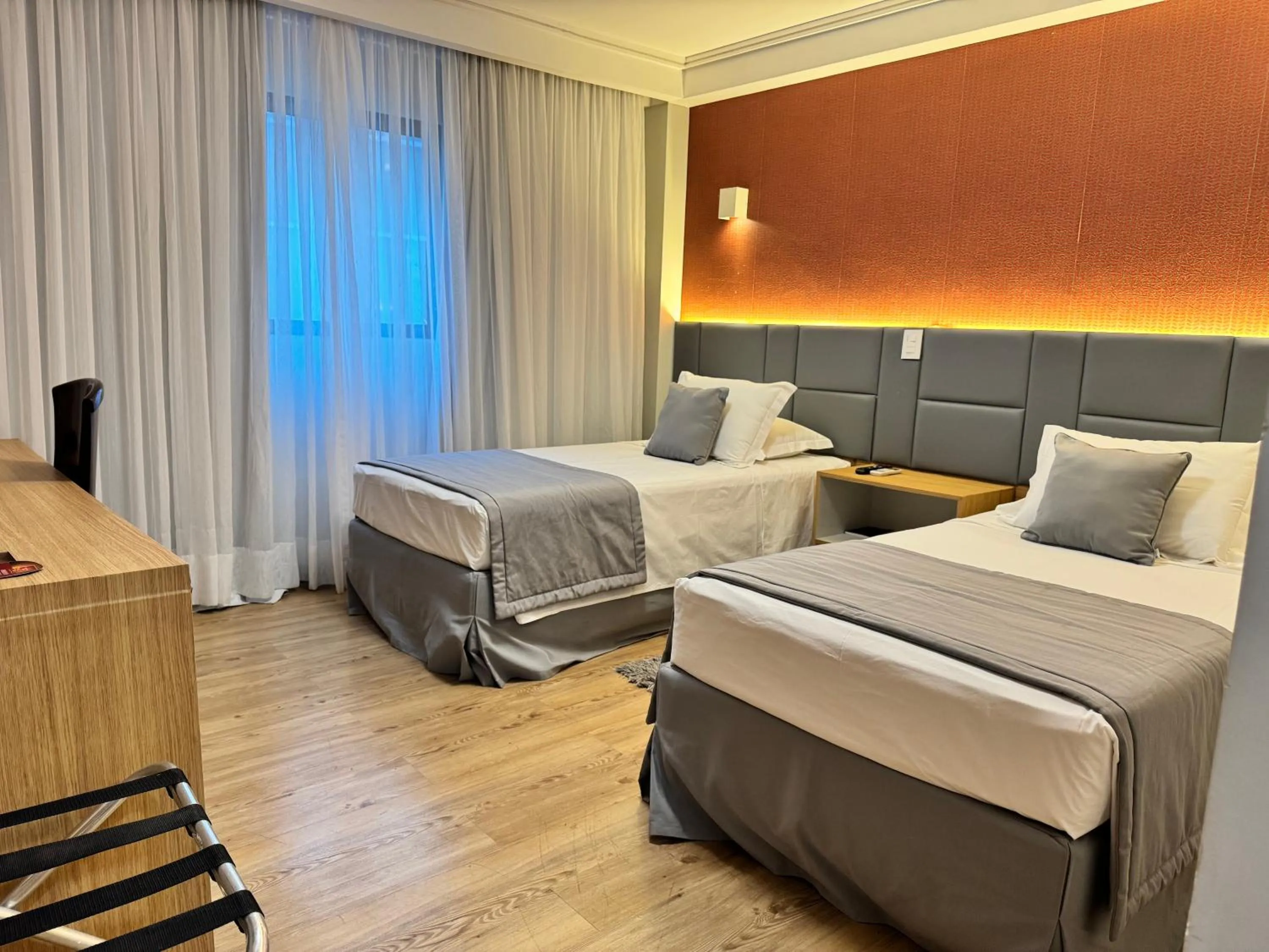 Bedroom, Bed in Hotel Girassol Plaza