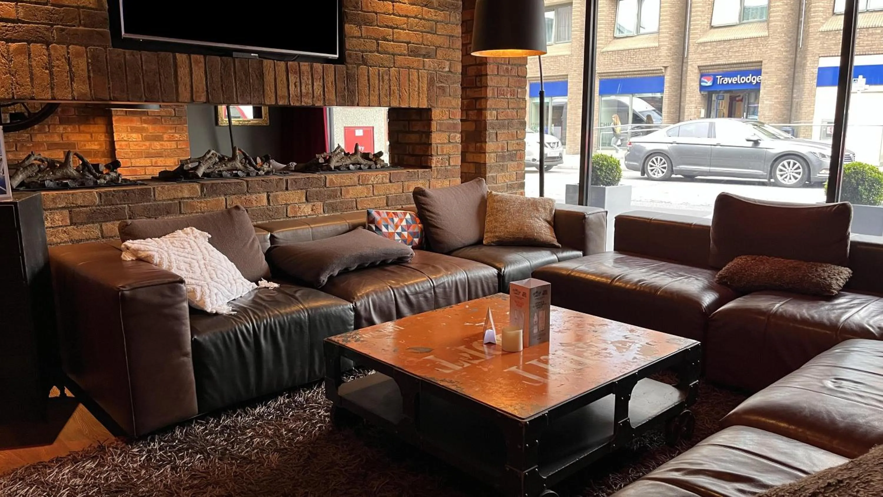 Lobby or reception in B&B HOTEL Inverness