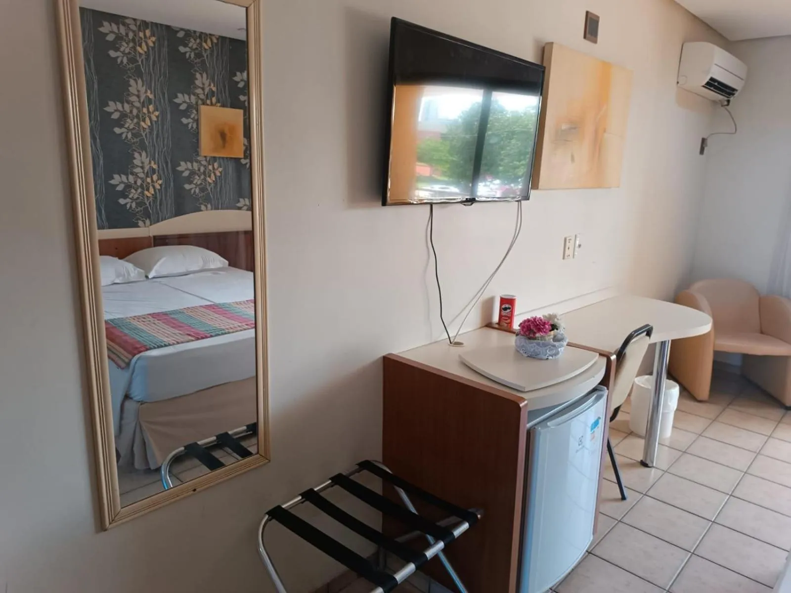 Bedroom, Bed in Pousada dos Girassóis