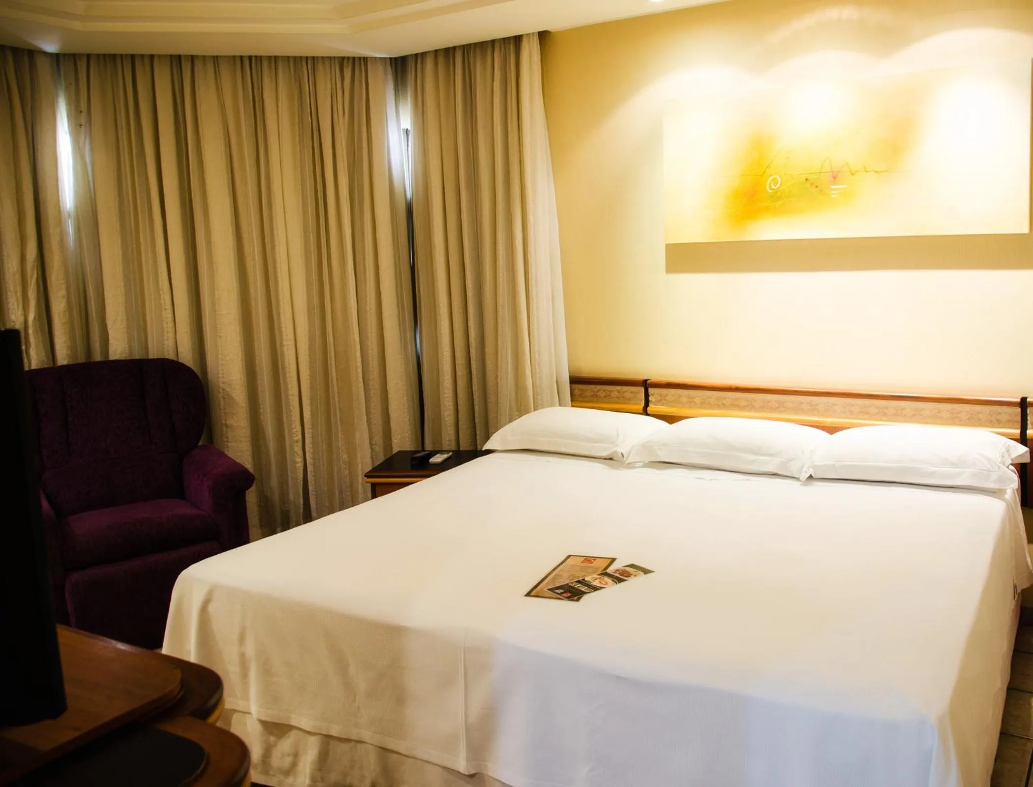 Bedroom, Bed in Pousada dos Girassóis