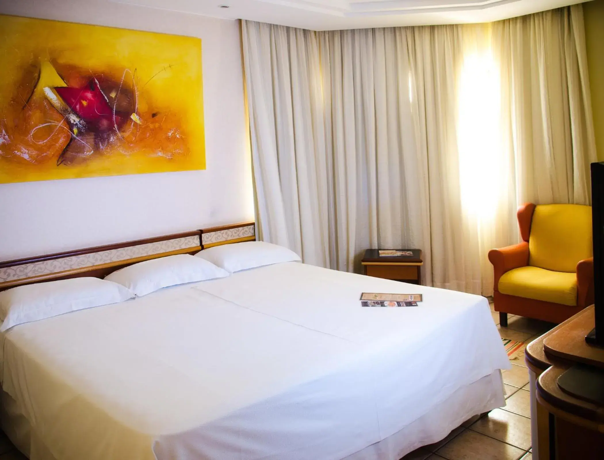 Master Double Room with Spa Bath in Pousada dos Girassóis Master Double Room with Spa Bath in Pousada dos Girassóis