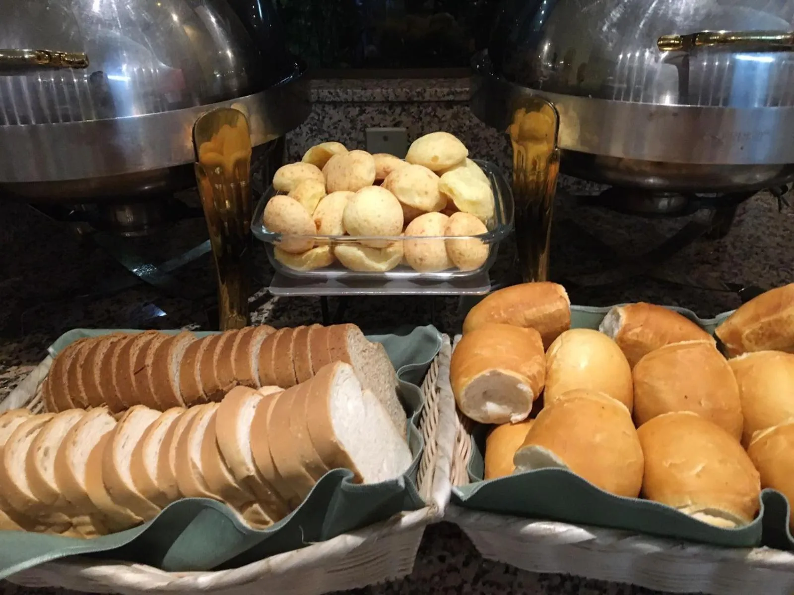 Breakfast in Pousada dos Girassóis