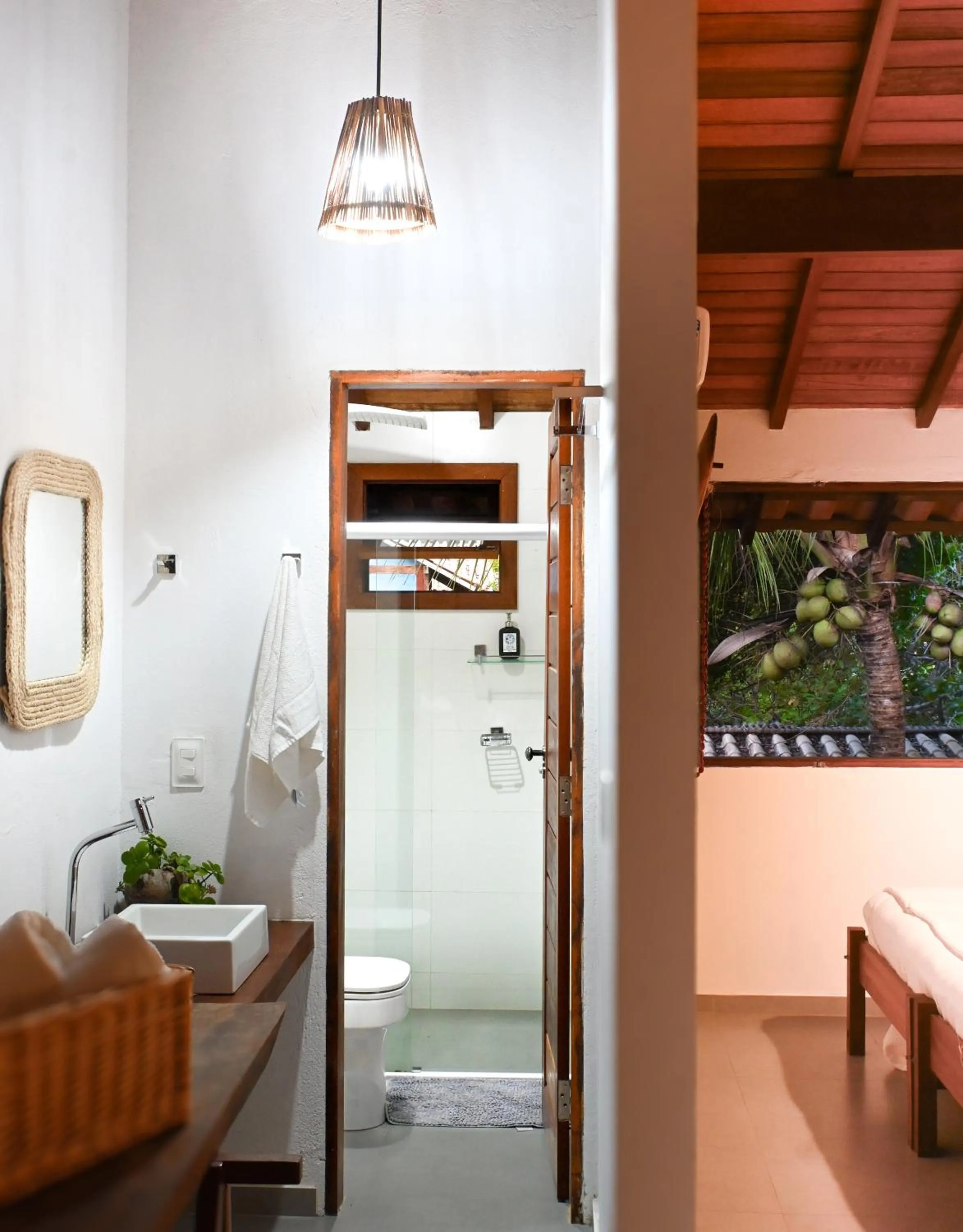 Bathroom, Bed in Pousada Habitat Caraíva