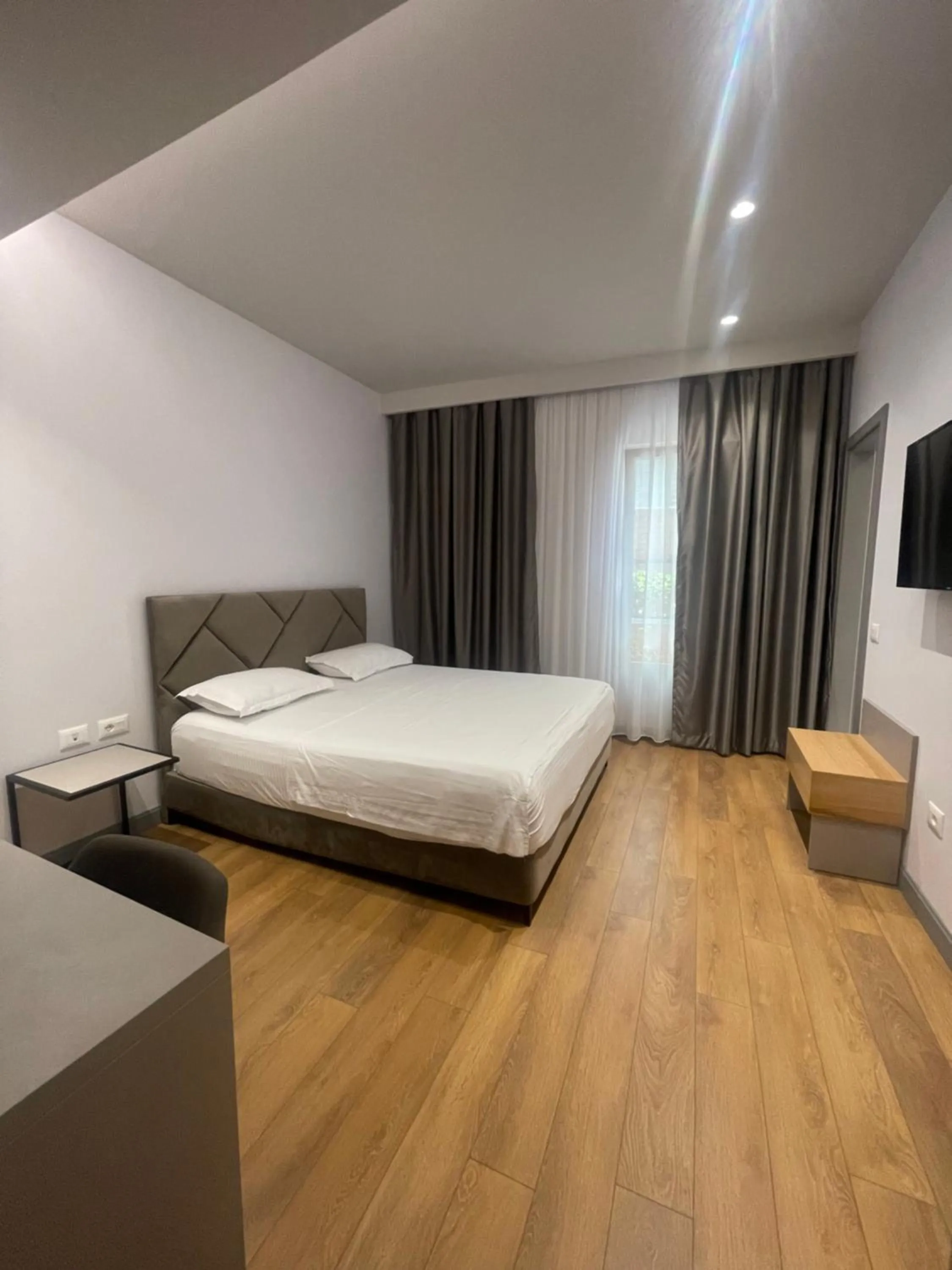 Bed in City Center Hotel