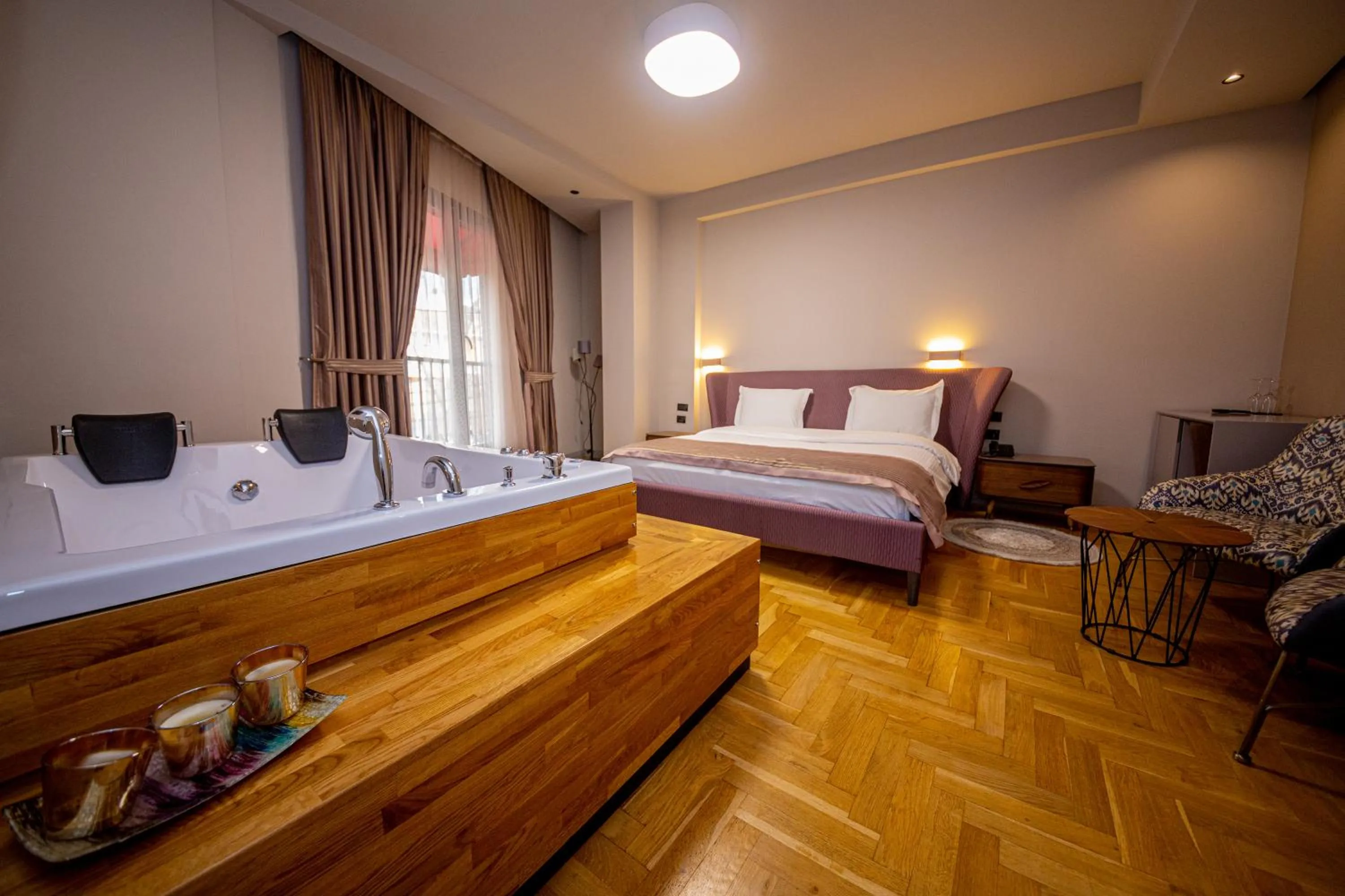 Photo of the whole room, Bed in City Center Hotel