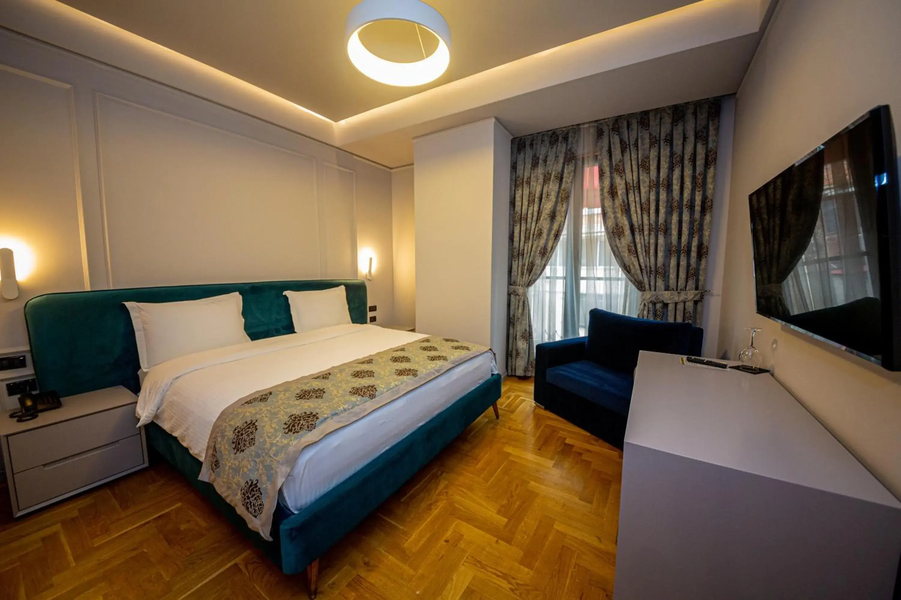 Superior Double Room in City Center Hotel Superior Double Room in City Center Hotel