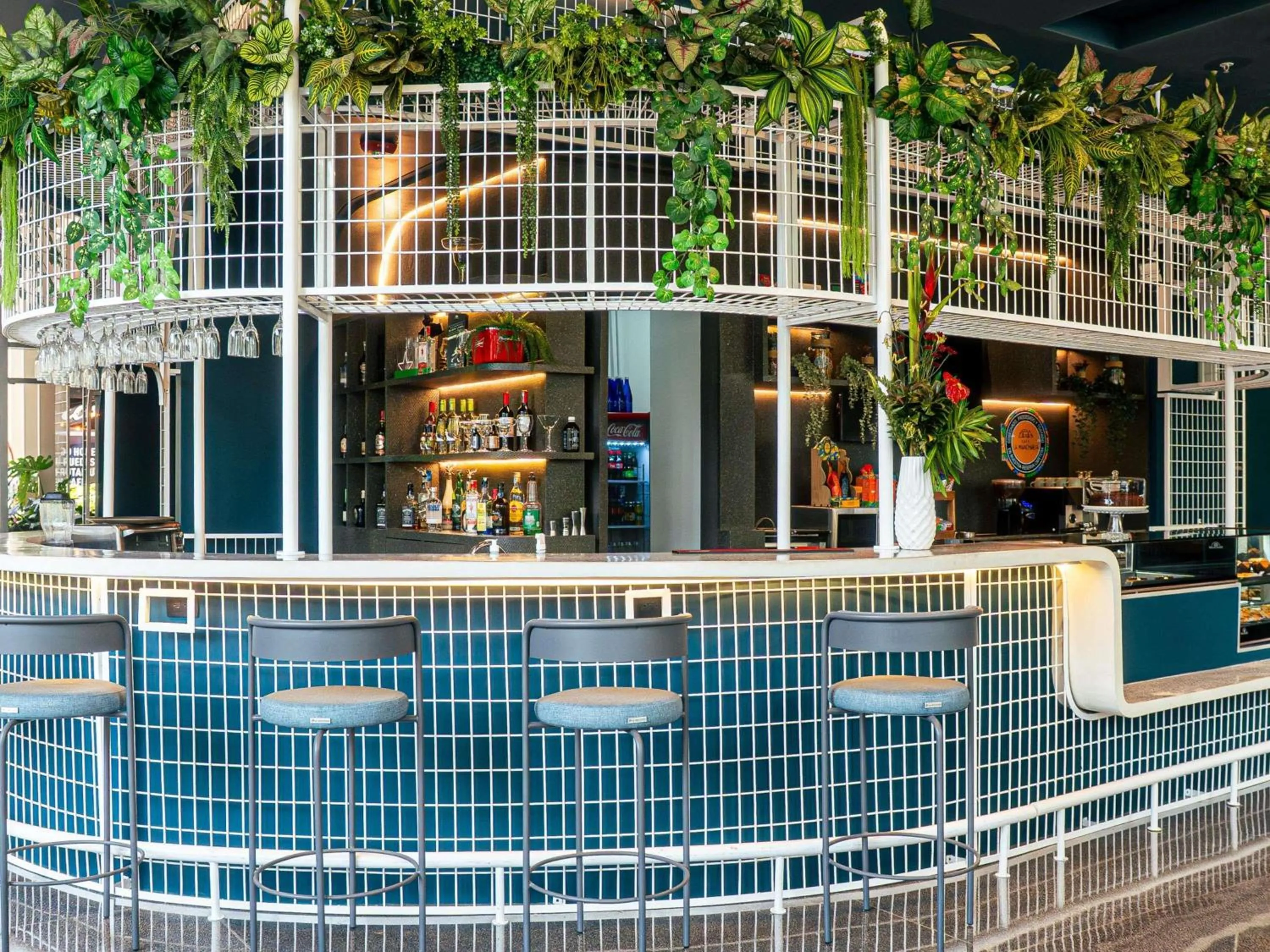 Lounge or bar in ibis Medellin