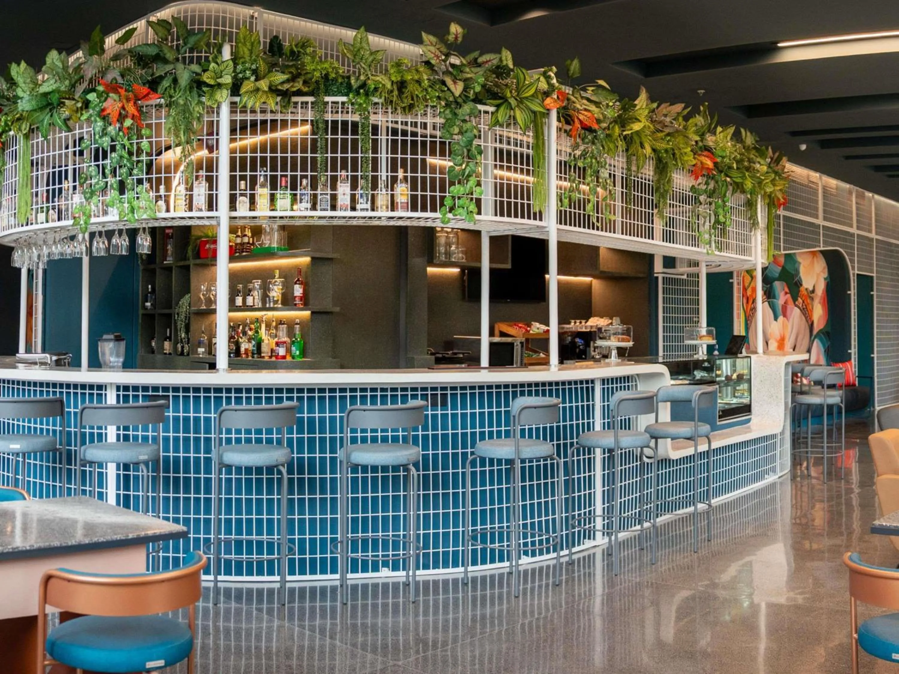 Lounge or bar in ibis Medellin