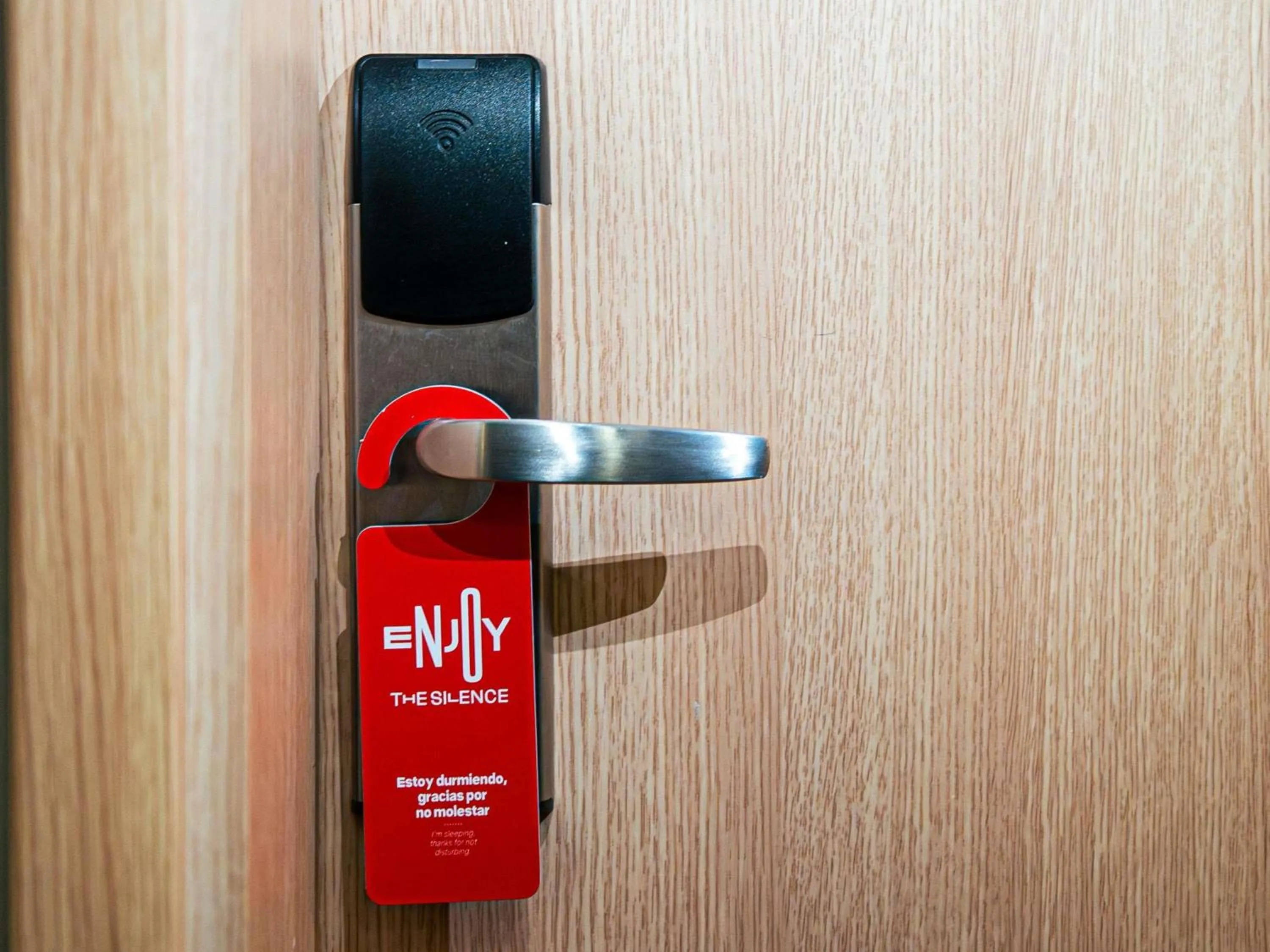 Bedroom in ibis Medellin