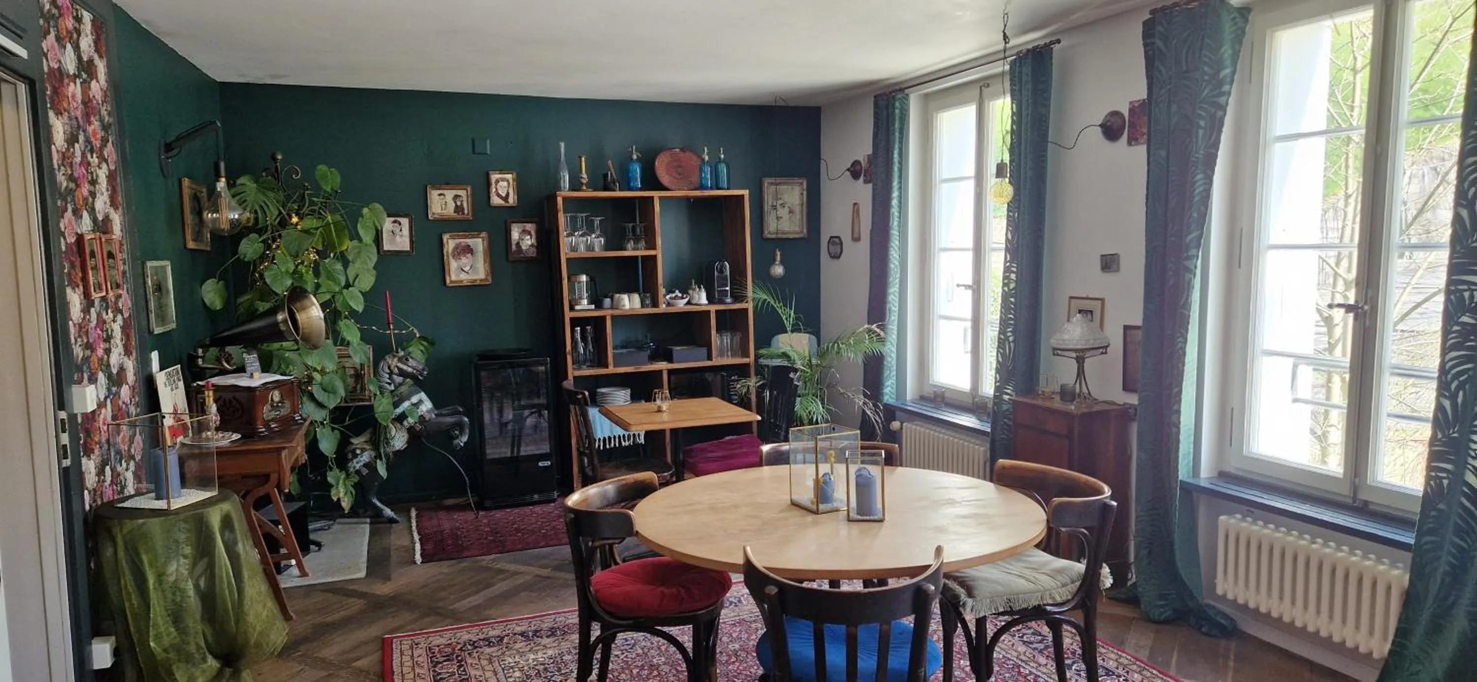 Communal lounge/ TV room in Hotel Landhaus