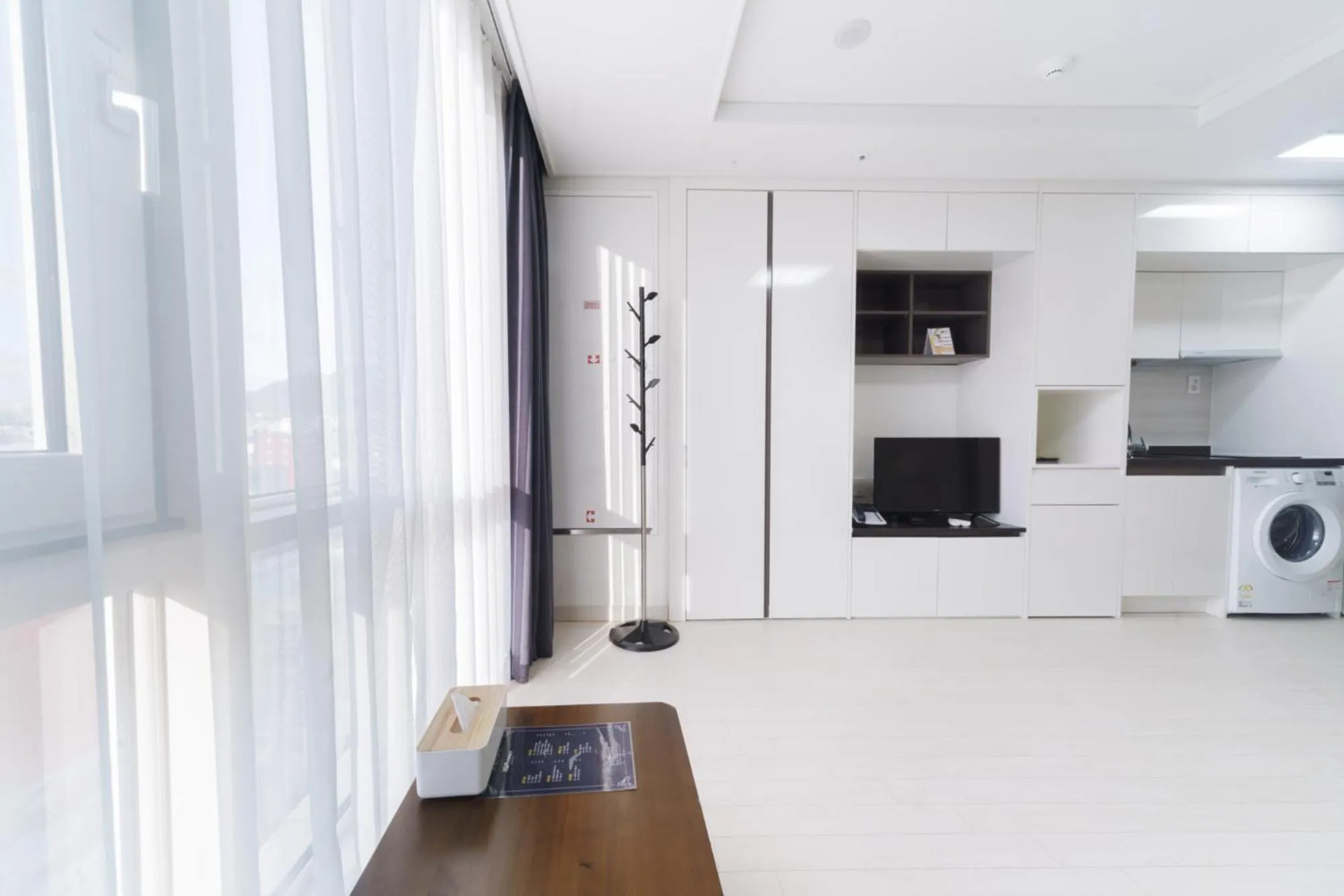 TV and multimedia in The Venezia Suite Hotel