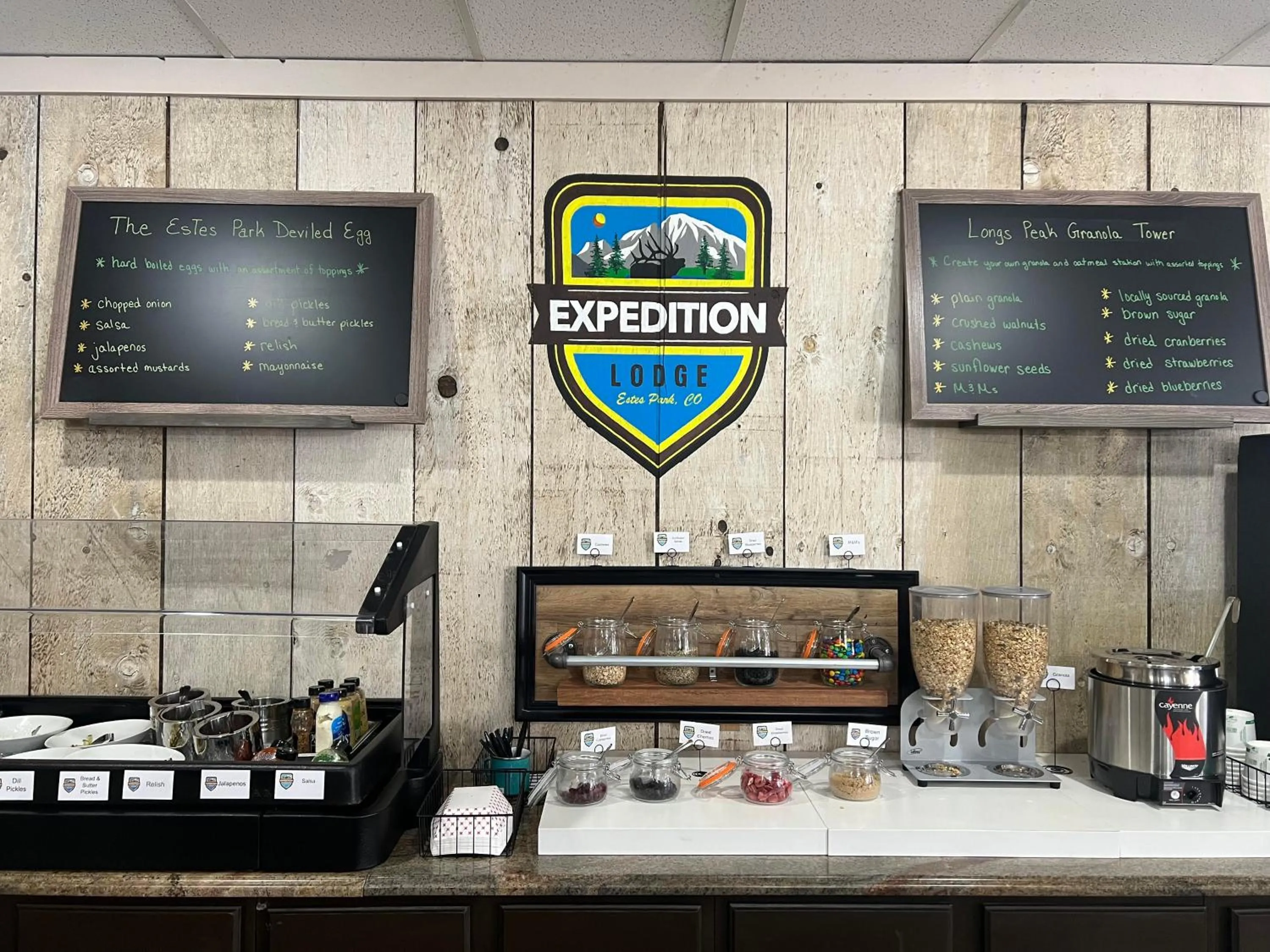 Breakfast in Expedition Lodge Estes Park at Rocky Mtn National Park