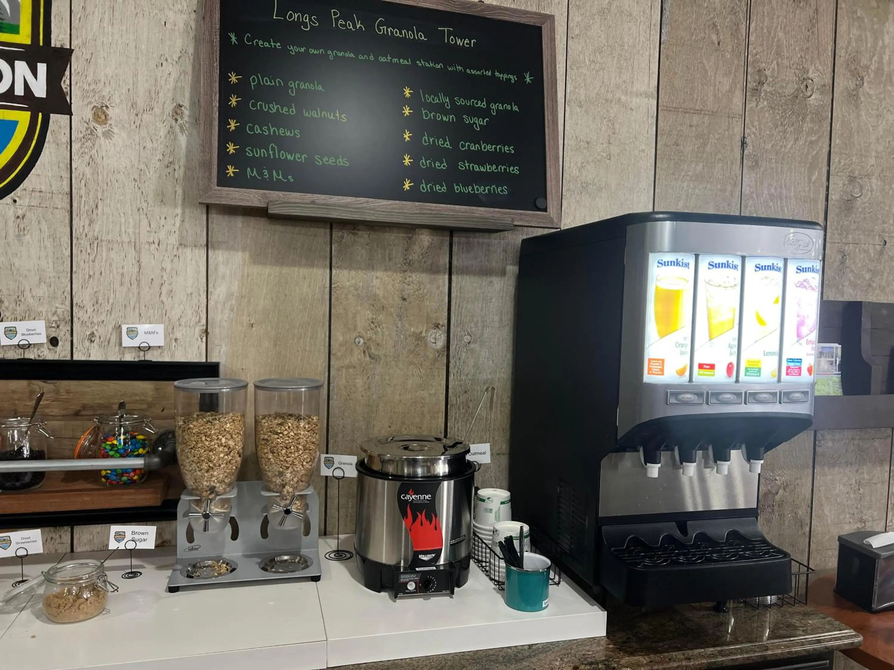 Breakfast in Expedition Lodge Estes Park at Rocky Mtn National Park