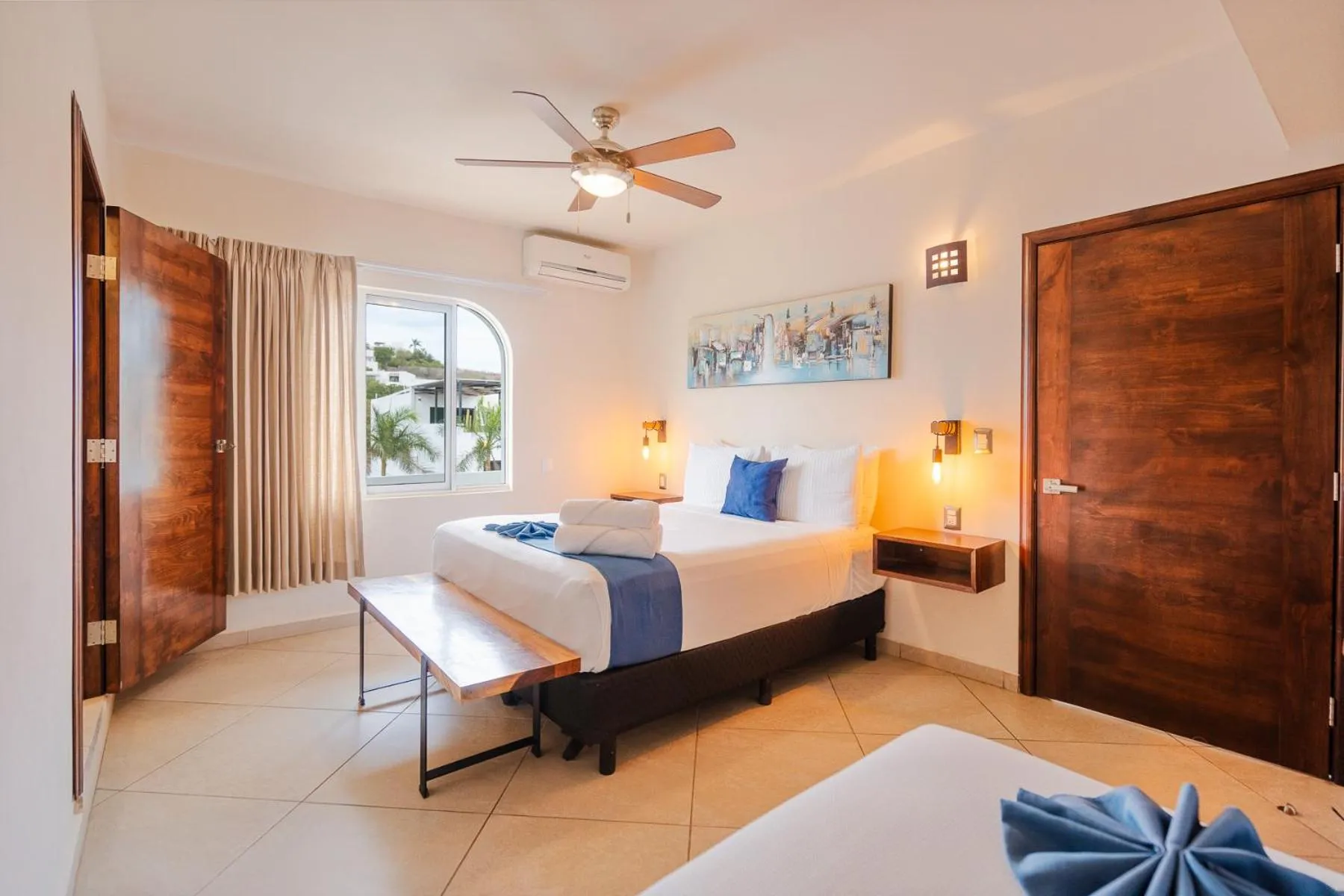 Bed in Hotel & Suites El Moro