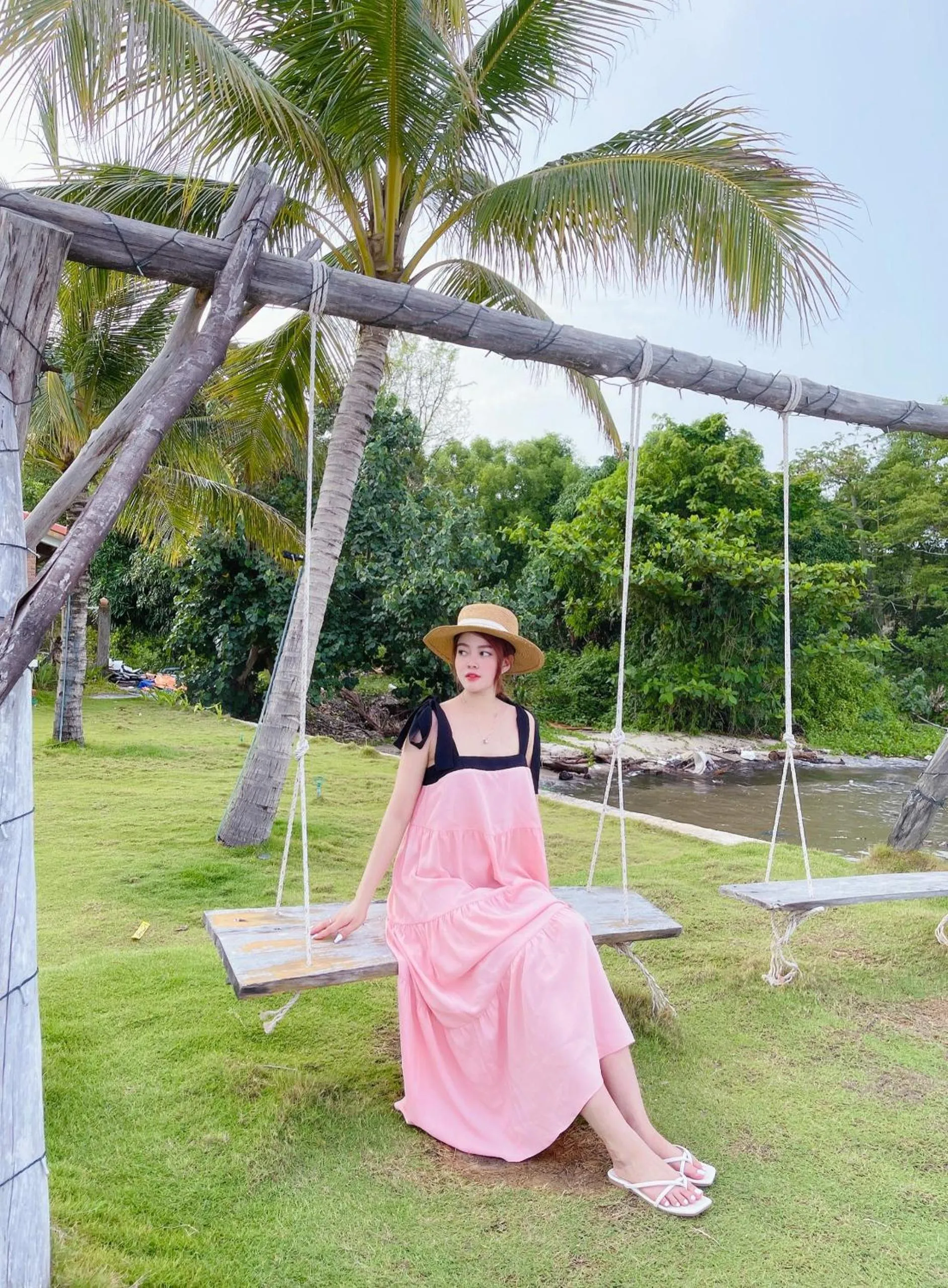 People in Lotus Home