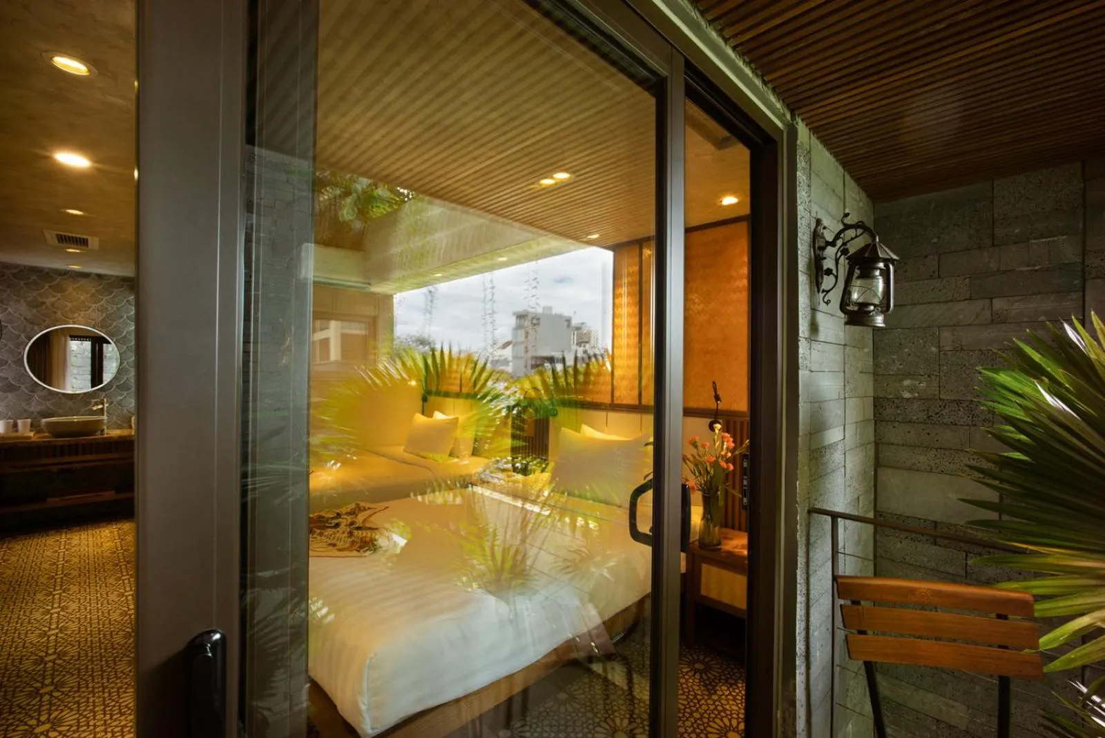 Photo of the whole room, Bed in LIVIE Da Nang Style