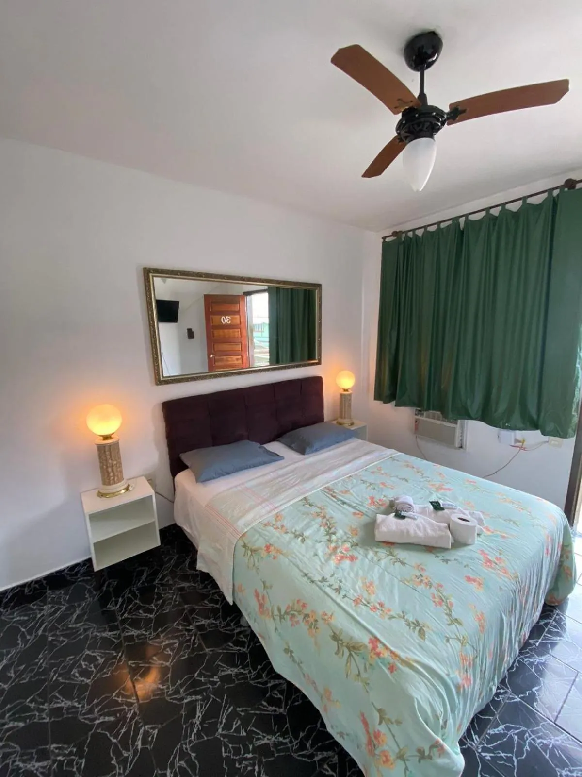 Bed in Pousada Ferradura Beach