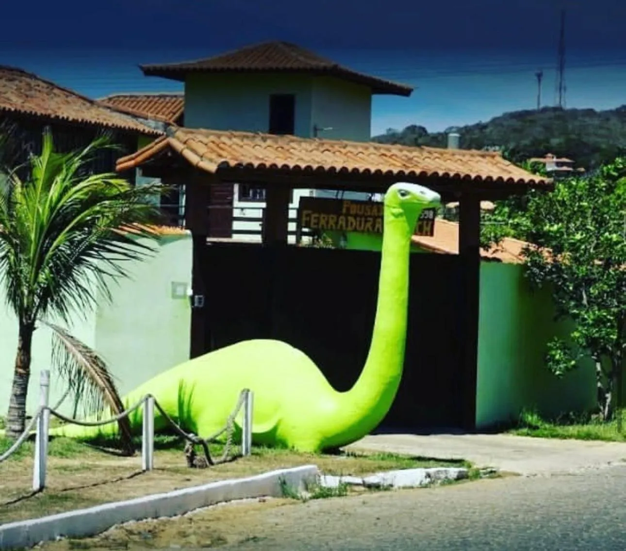 Pousada Ferradura Beach