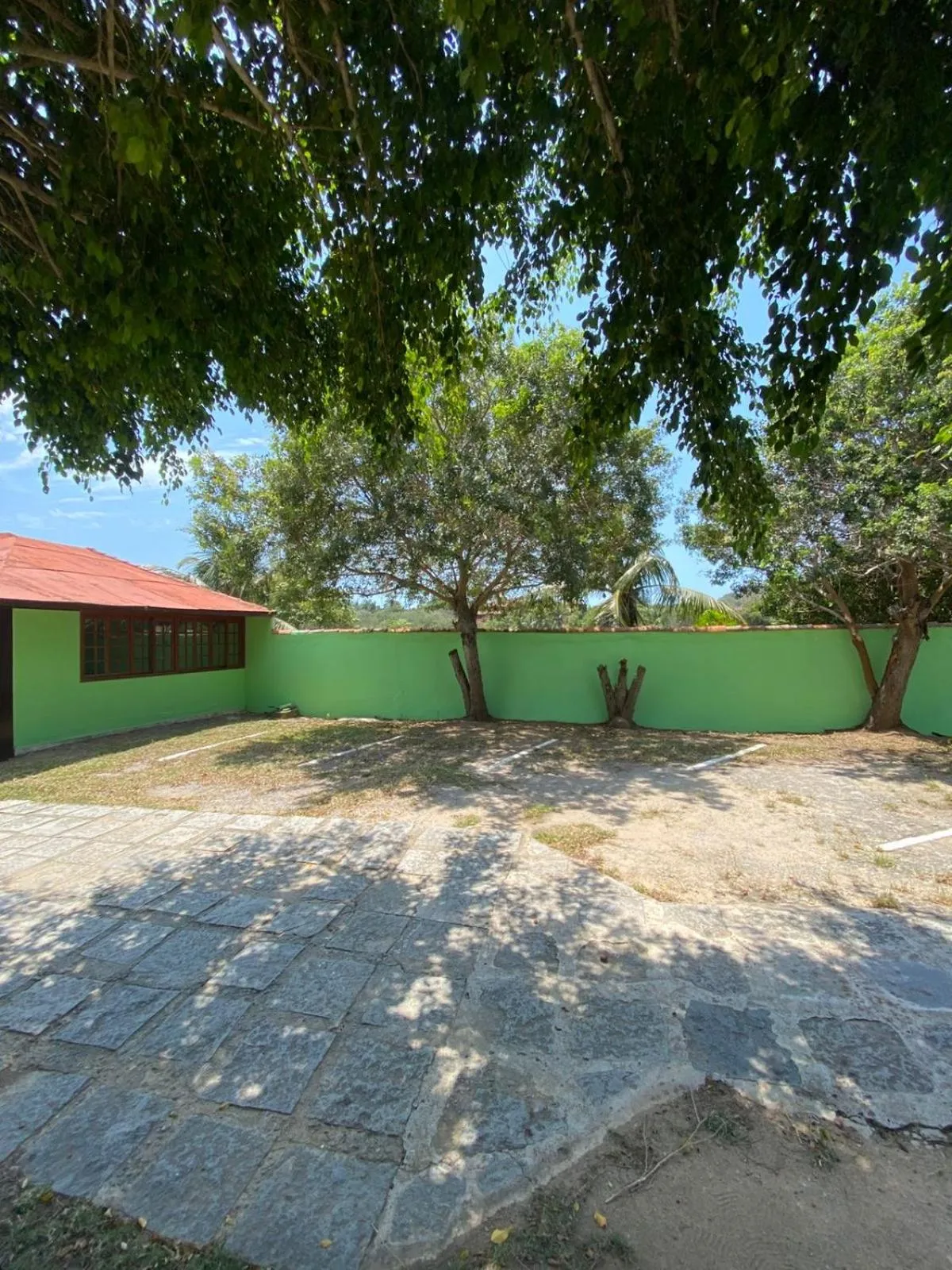 Pousada Ferradura Beach