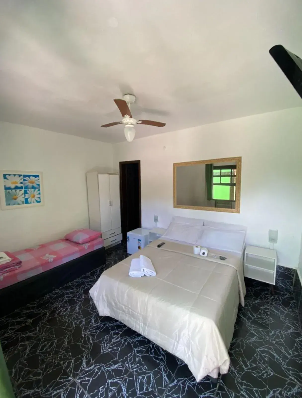 Triple Room in Pousada Ferradura Beach Triple Room in Pousada Ferradura Beach