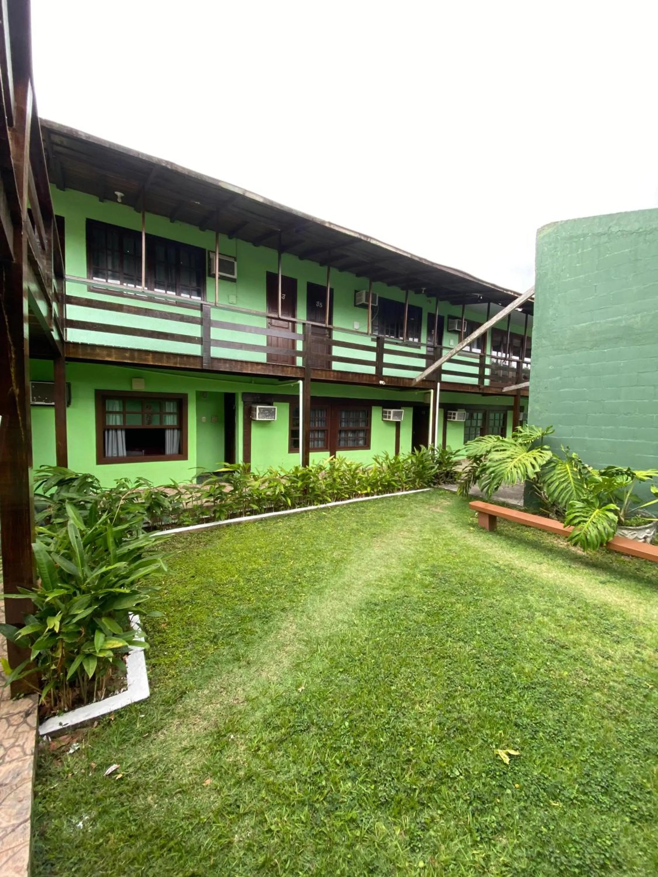 Pousada Ferradura Beach