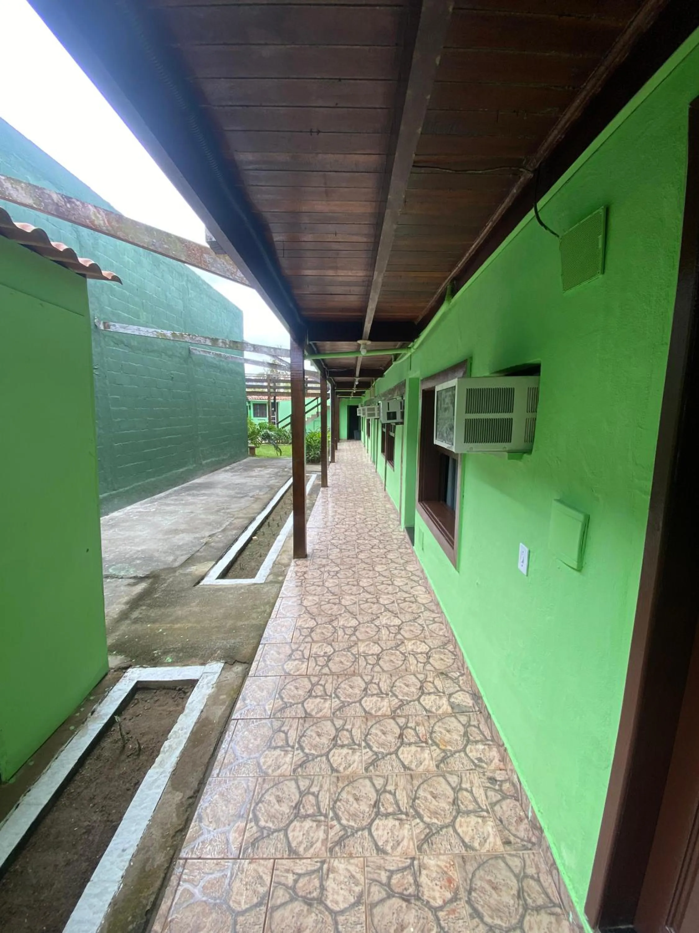 Pousada Ferradura Beach