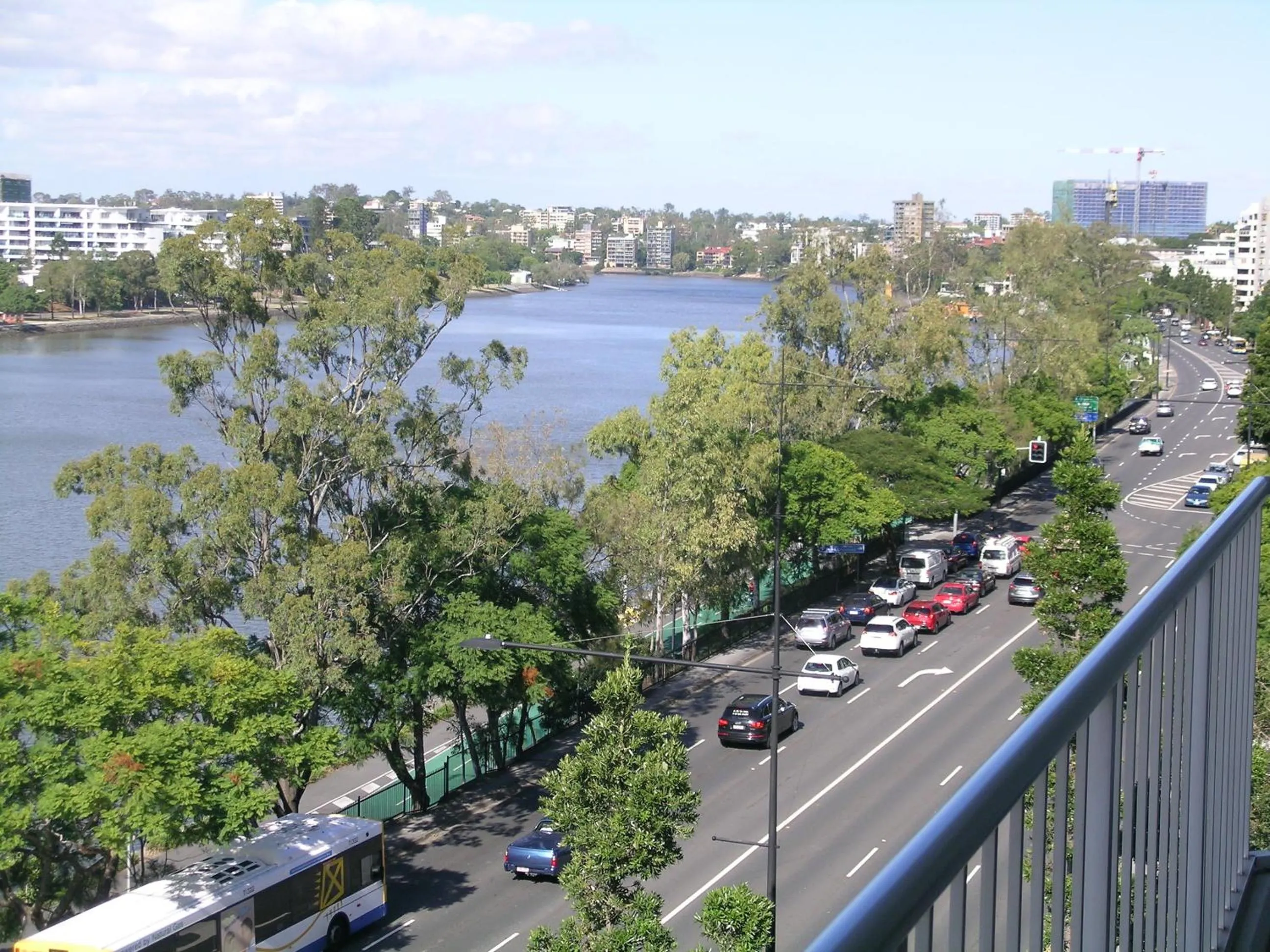 Day in Fairthorpe Apartments